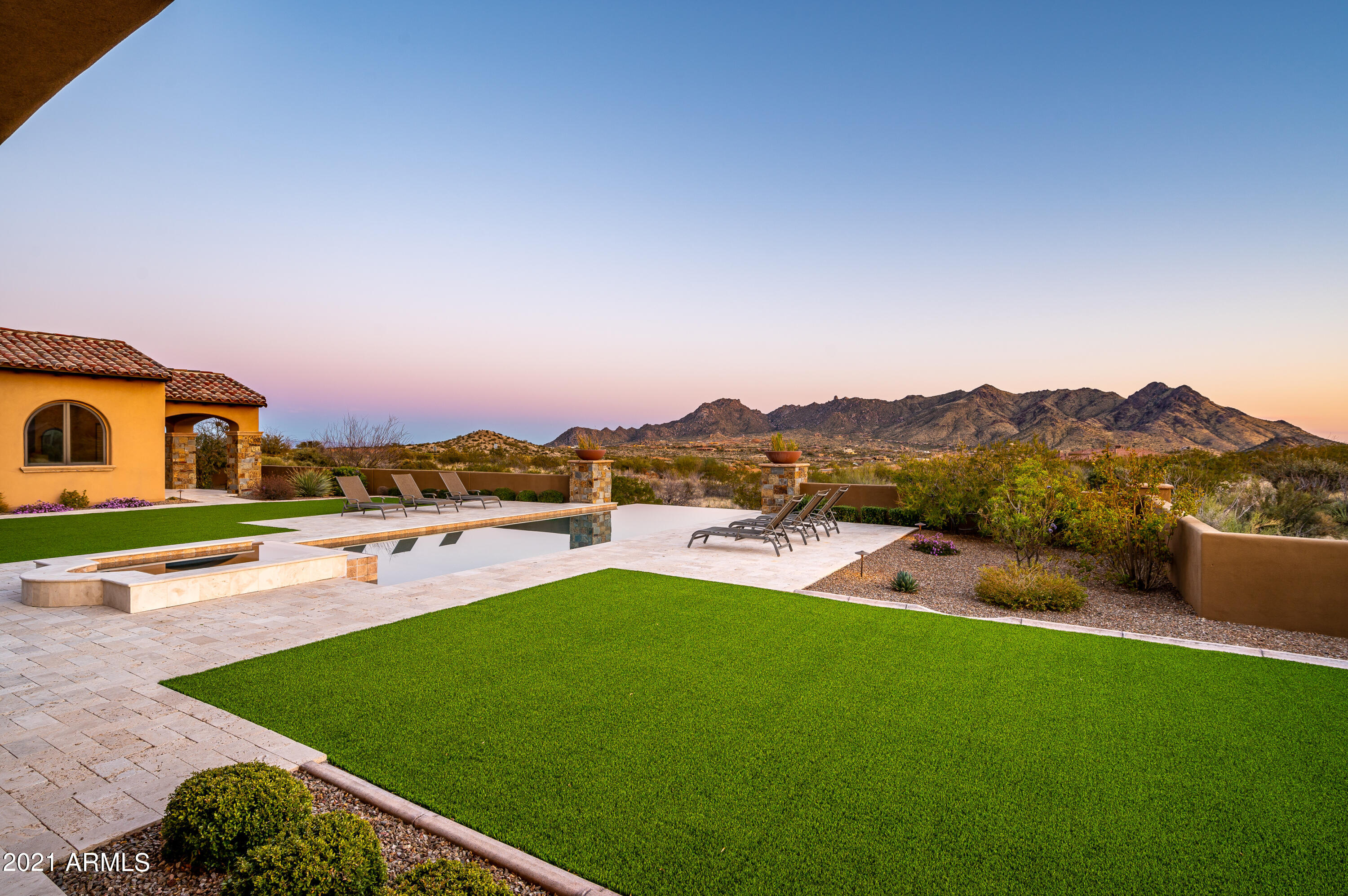 COLLINA E VISTA - Residential