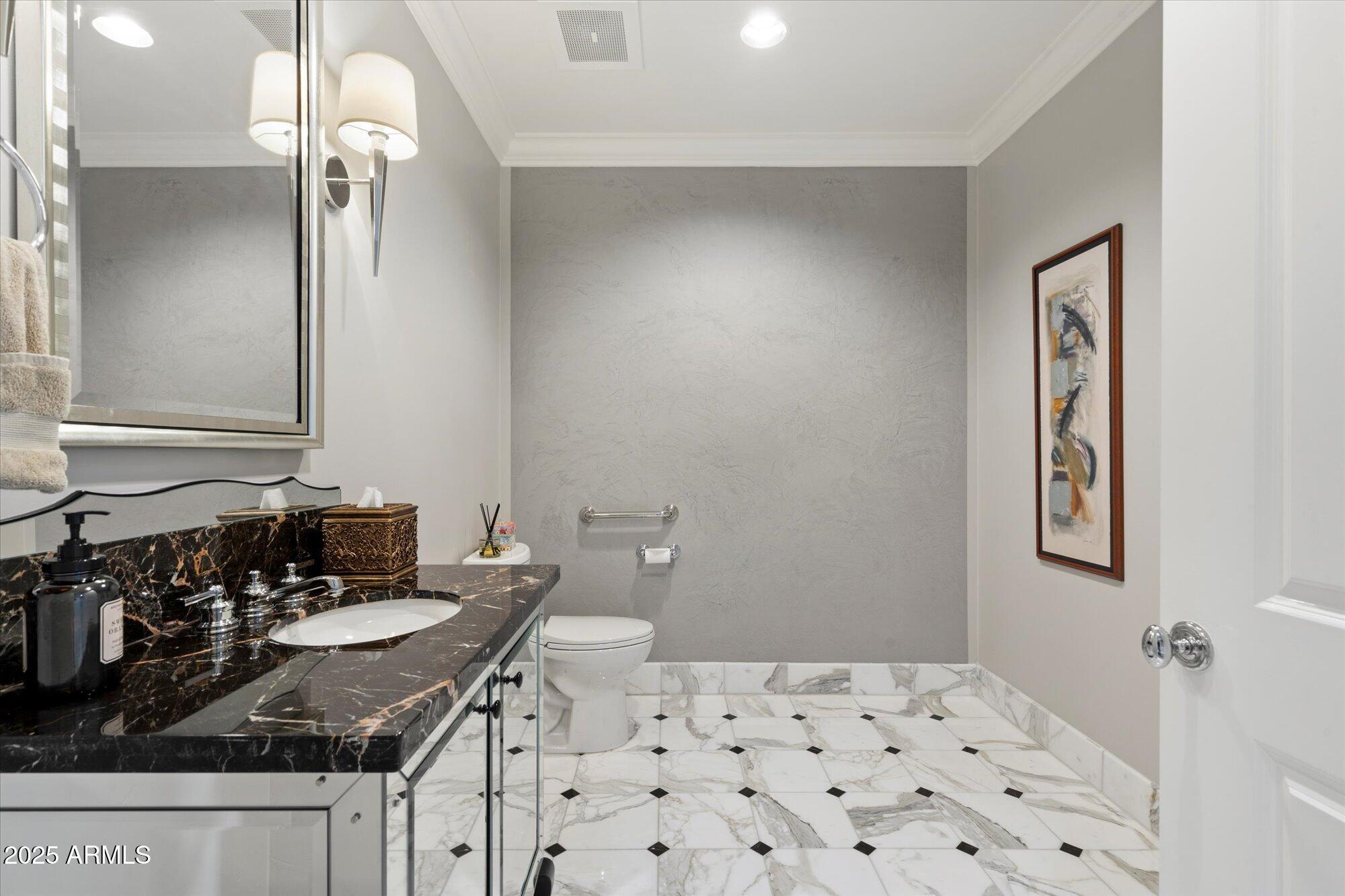 LANDMARK CONDOMINIUM 2 2ND AMD - Residential