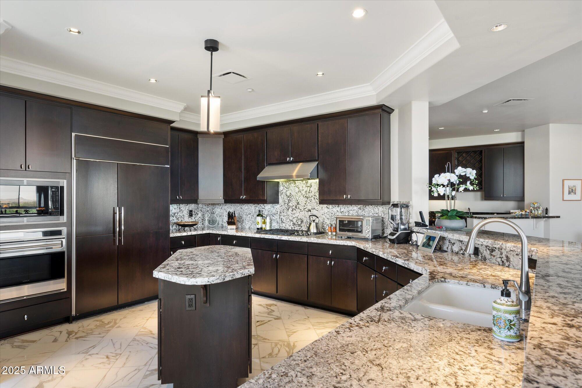 LANDMARK CONDOMINIUM 2 2ND AMD - Residential