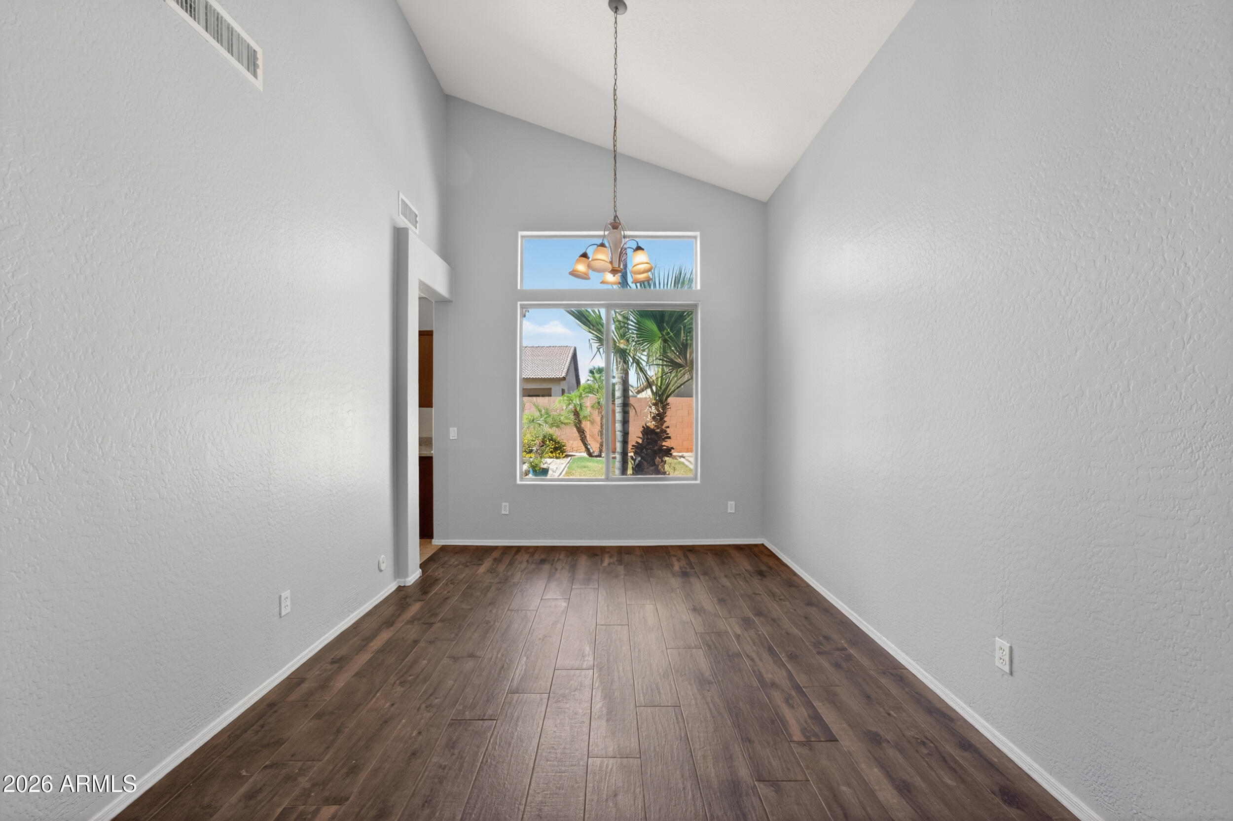 BELLA VISTA AMD - Residential