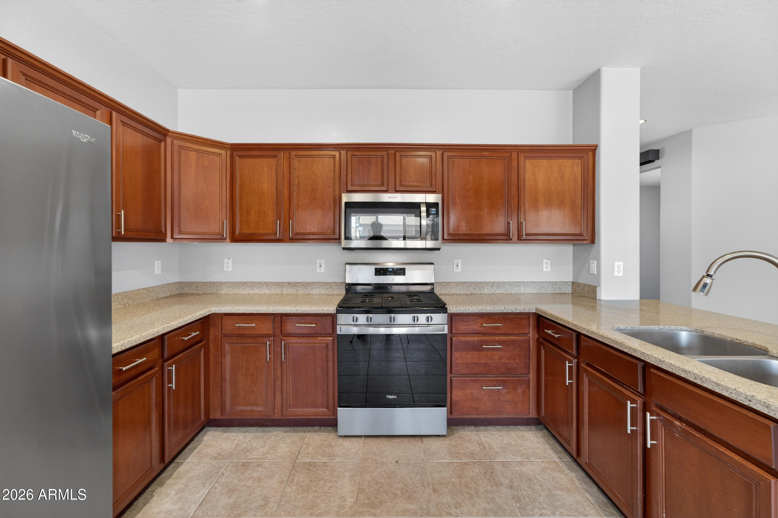 BELLA VISTA AMD - Residential