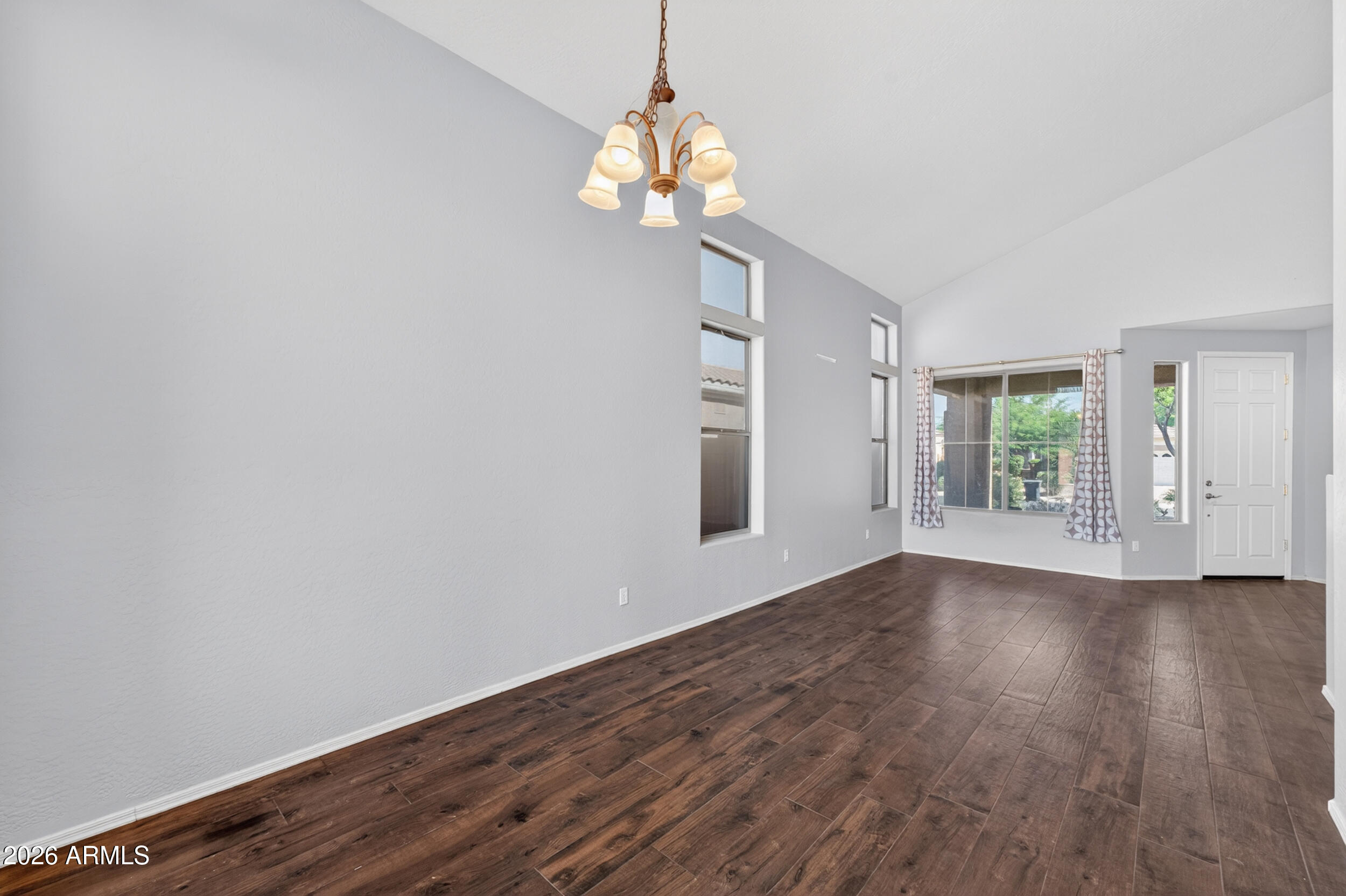 BELLA VISTA AMD - Residential