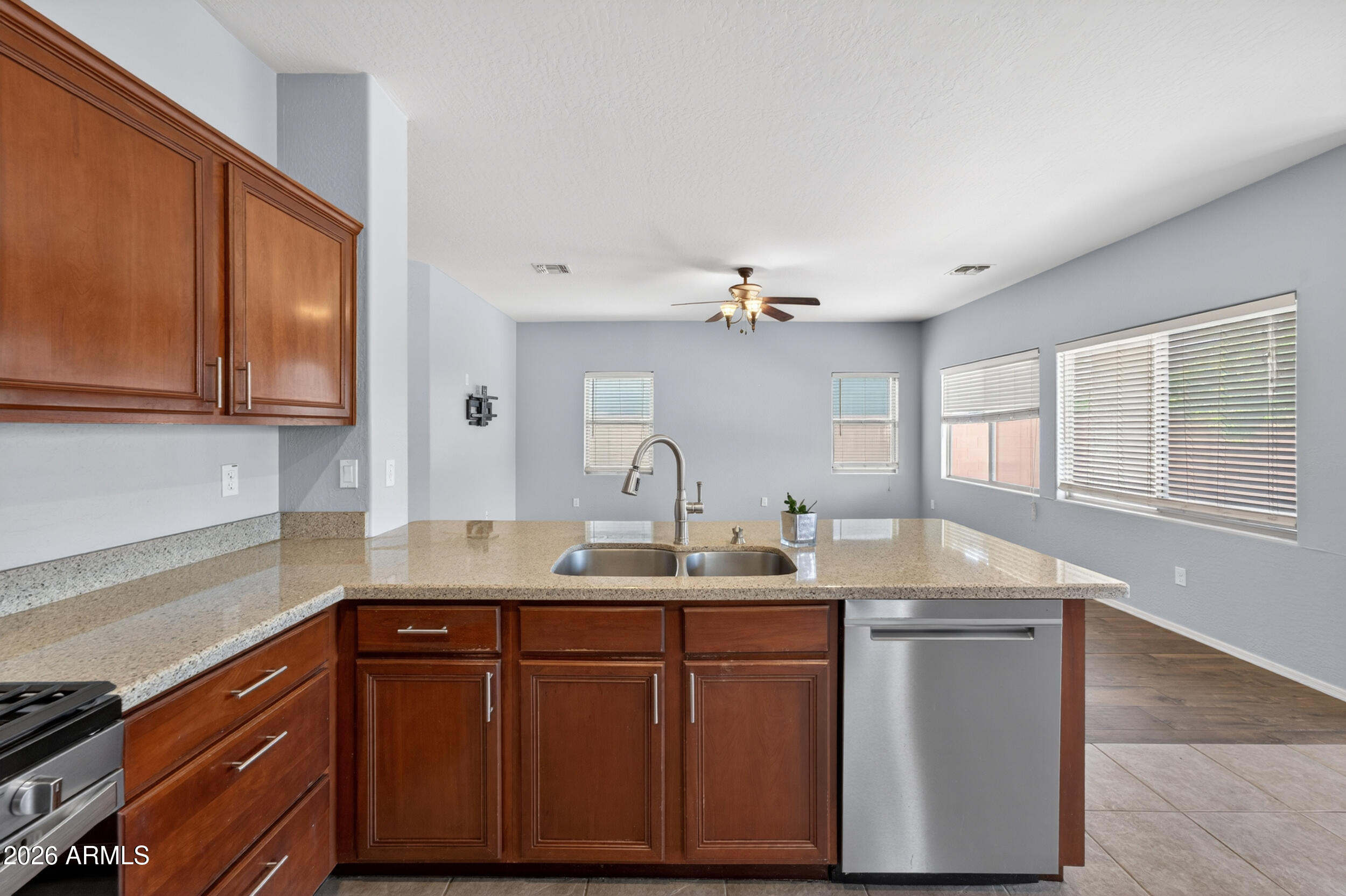 BELLA VISTA AMD - Residential