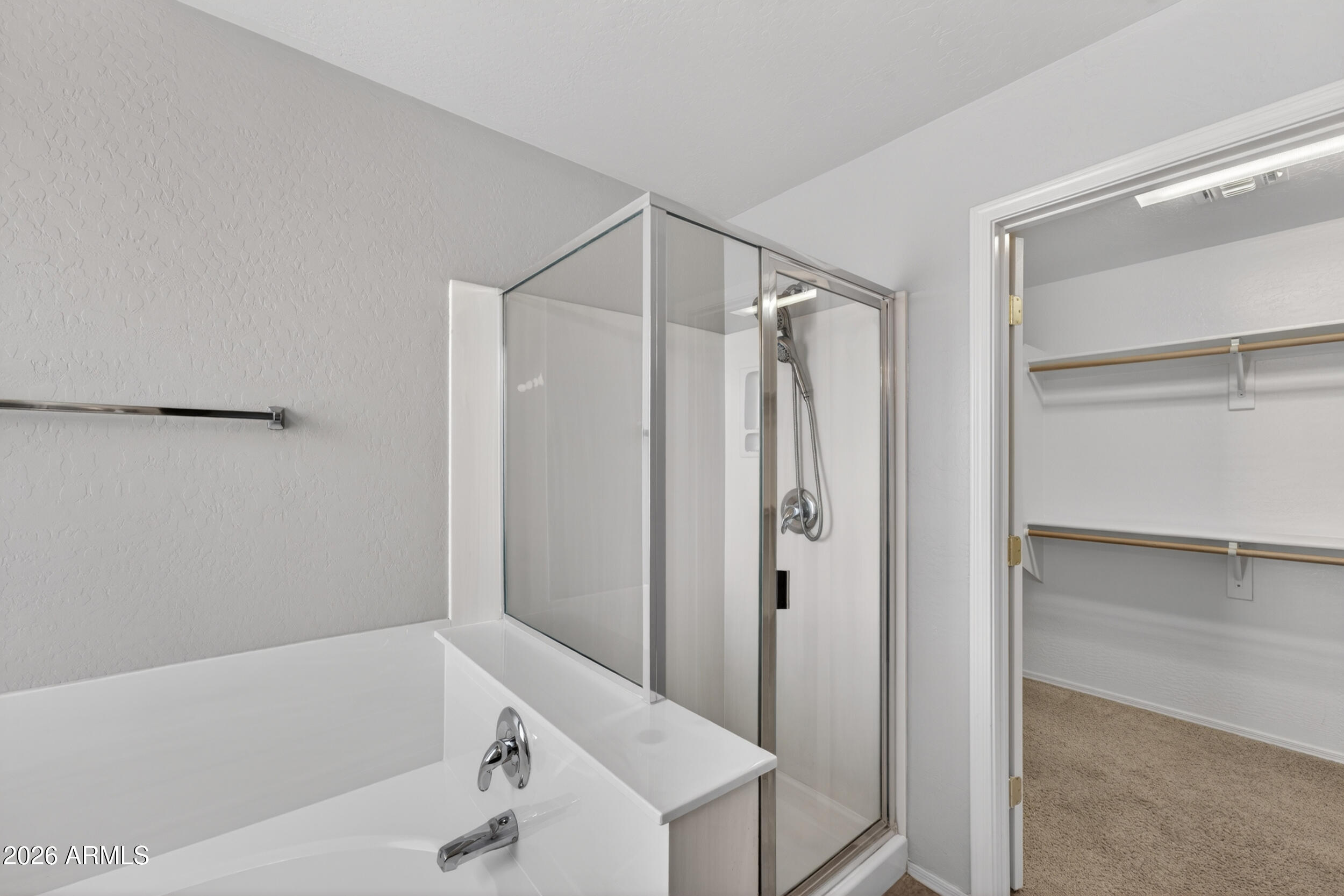 BELLA VISTA AMD - Residential