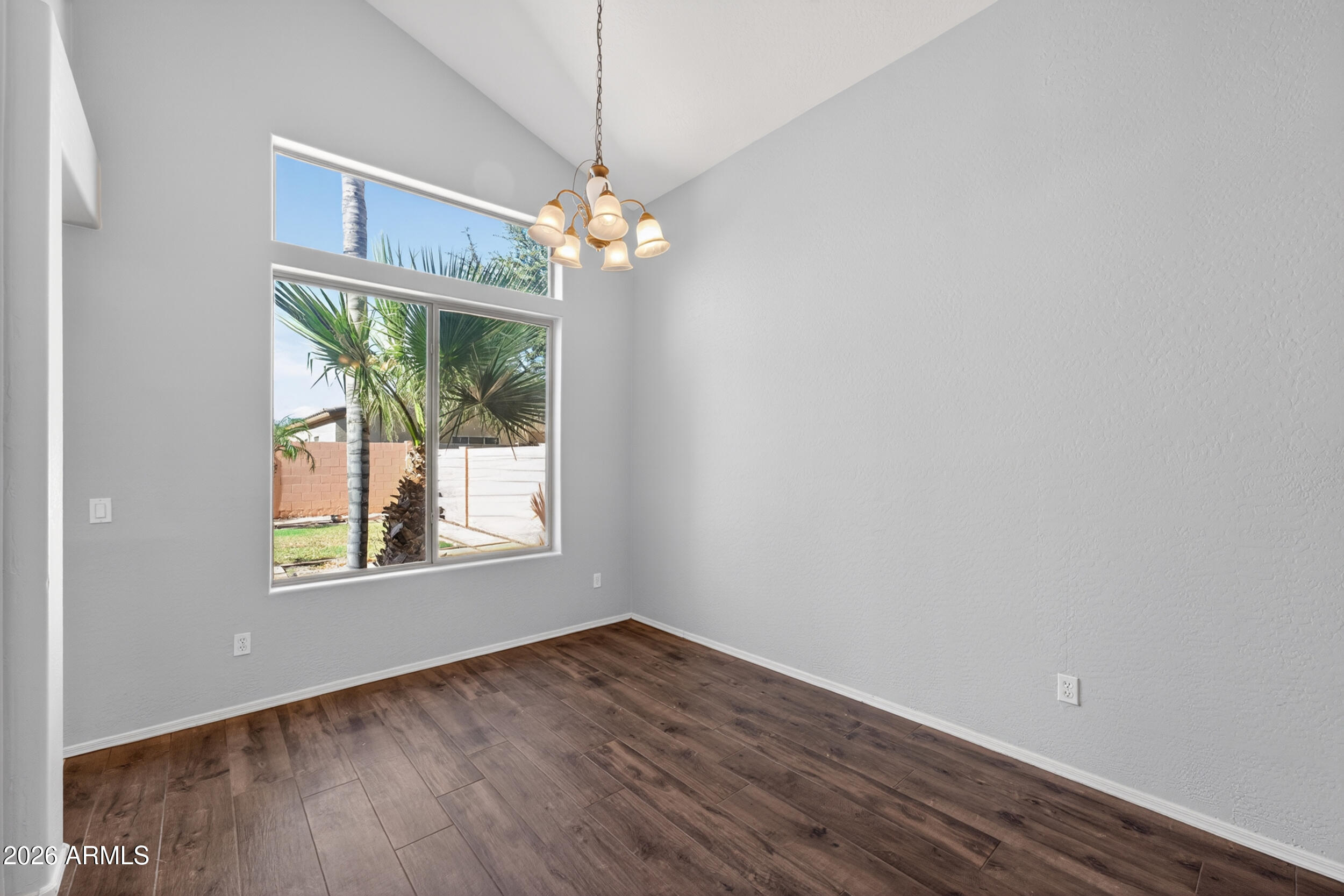 BELLA VISTA AMD - Residential