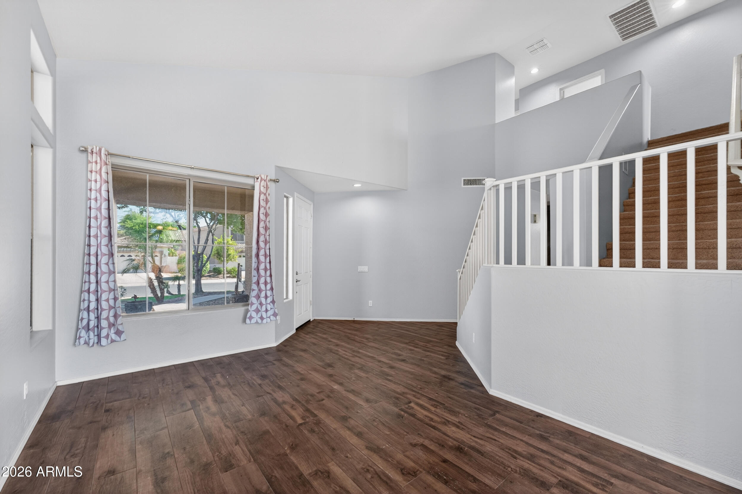 BELLA VISTA AMD - Residential