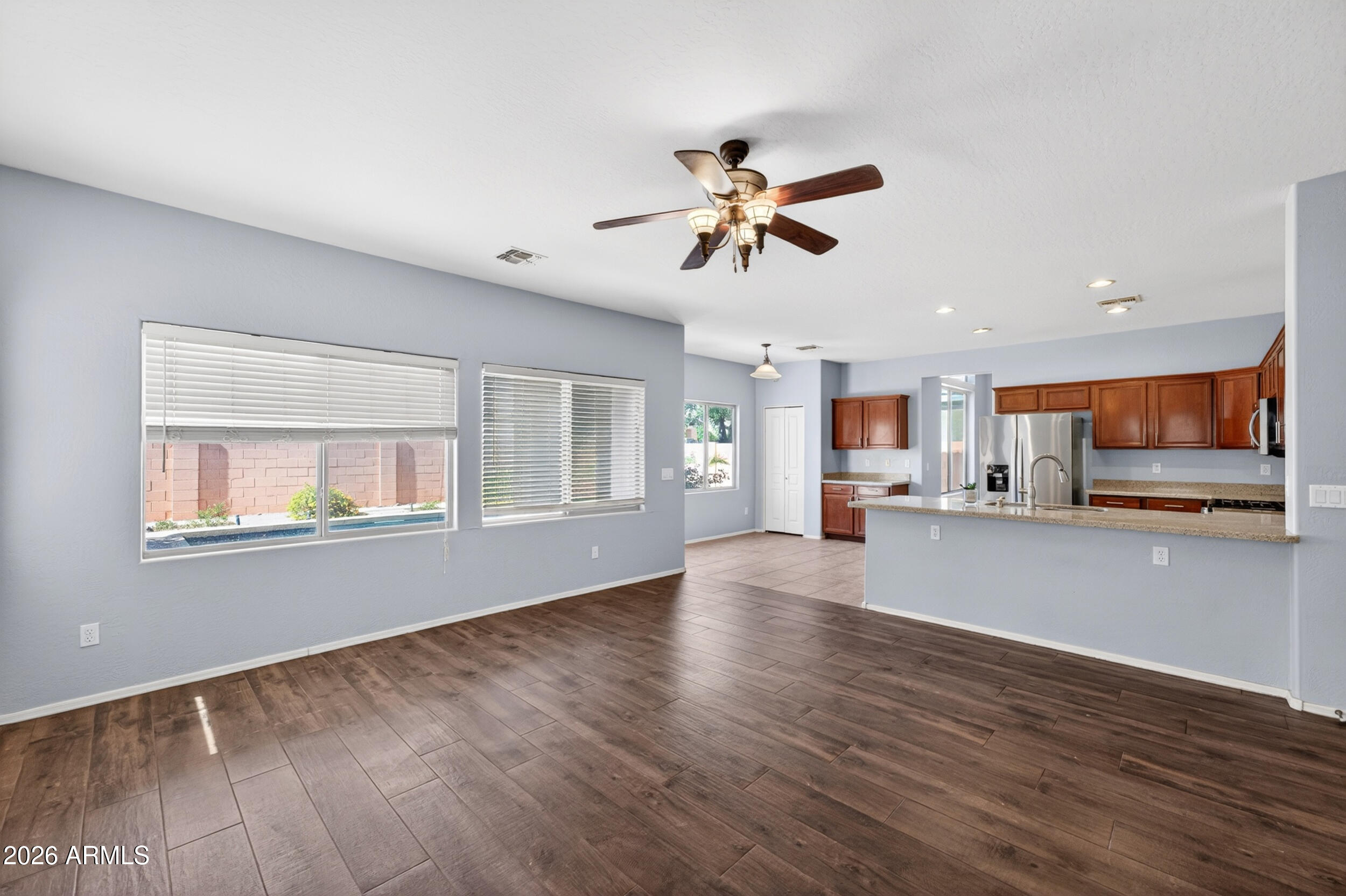 BELLA VISTA AMD - Residential