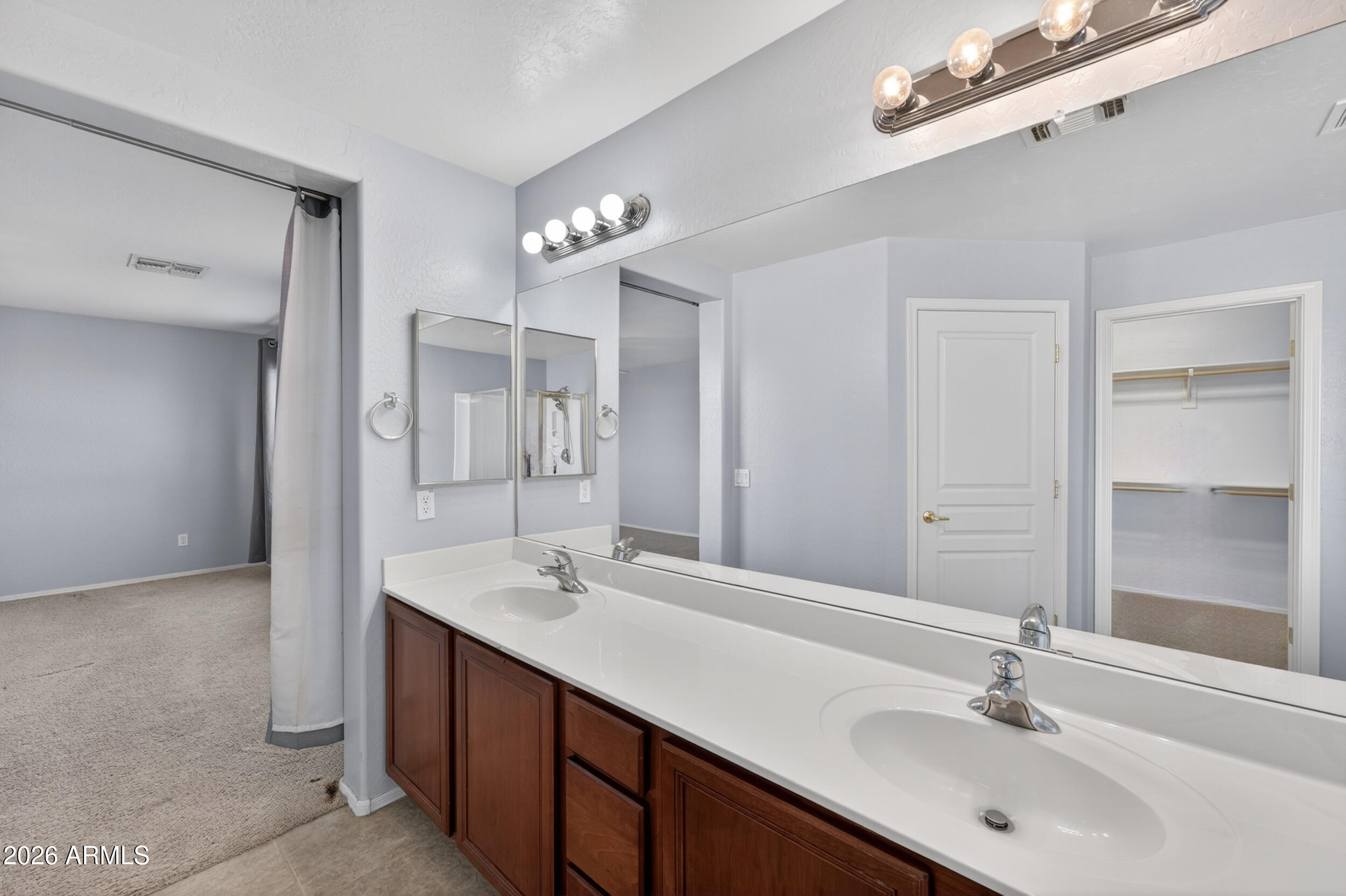 BELLA VISTA AMD - Residential