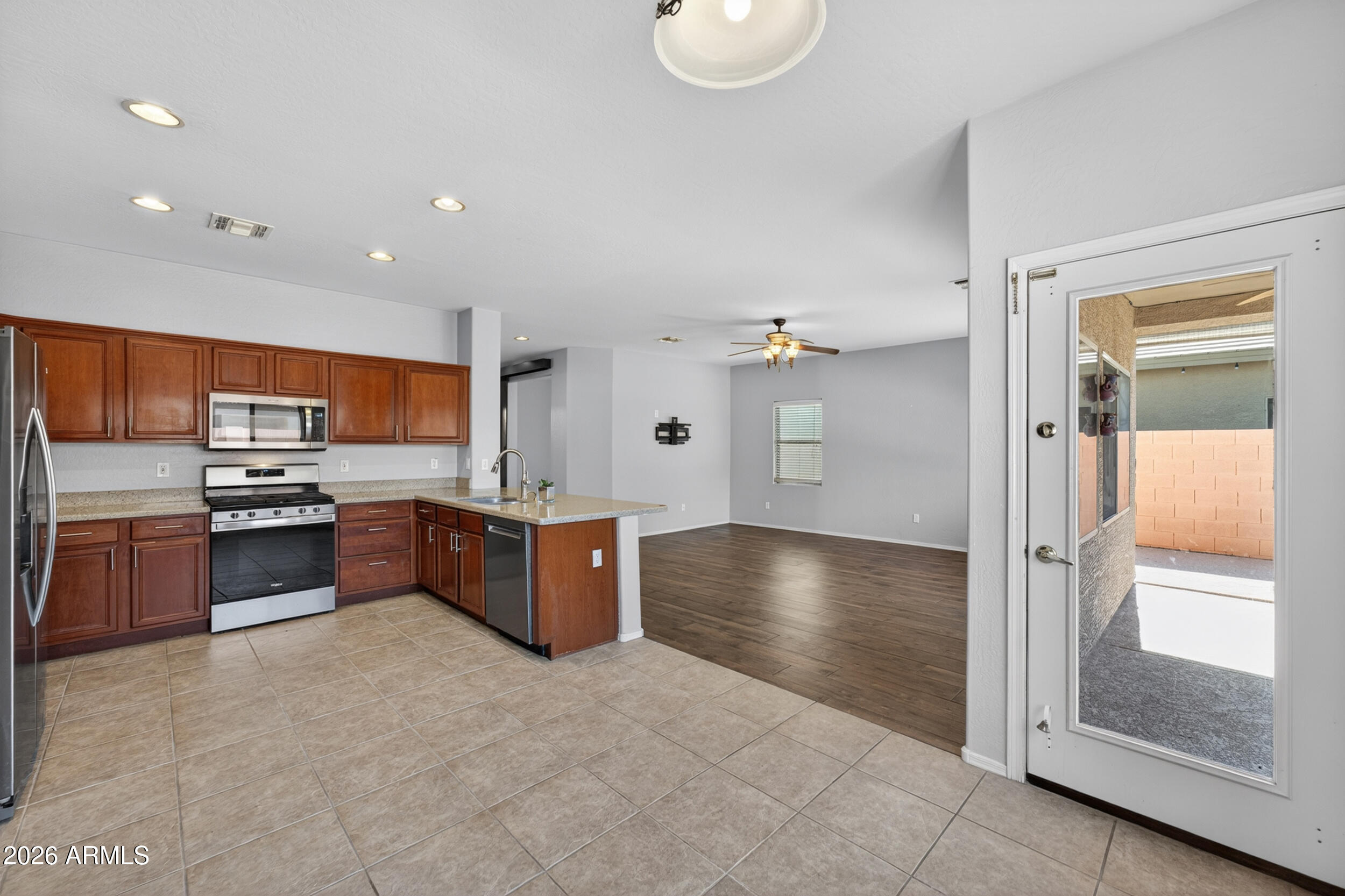 BELLA VISTA AMD - Residential