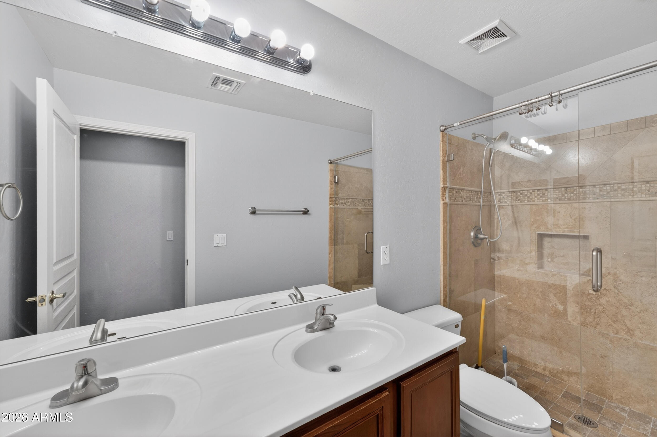 BELLA VISTA AMD - Residential