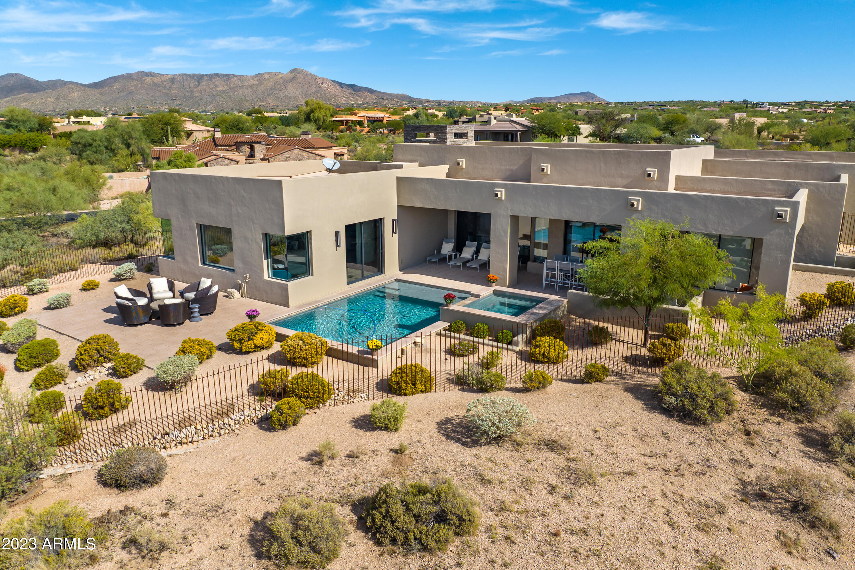 DESERT MOUNTAIN - Residential