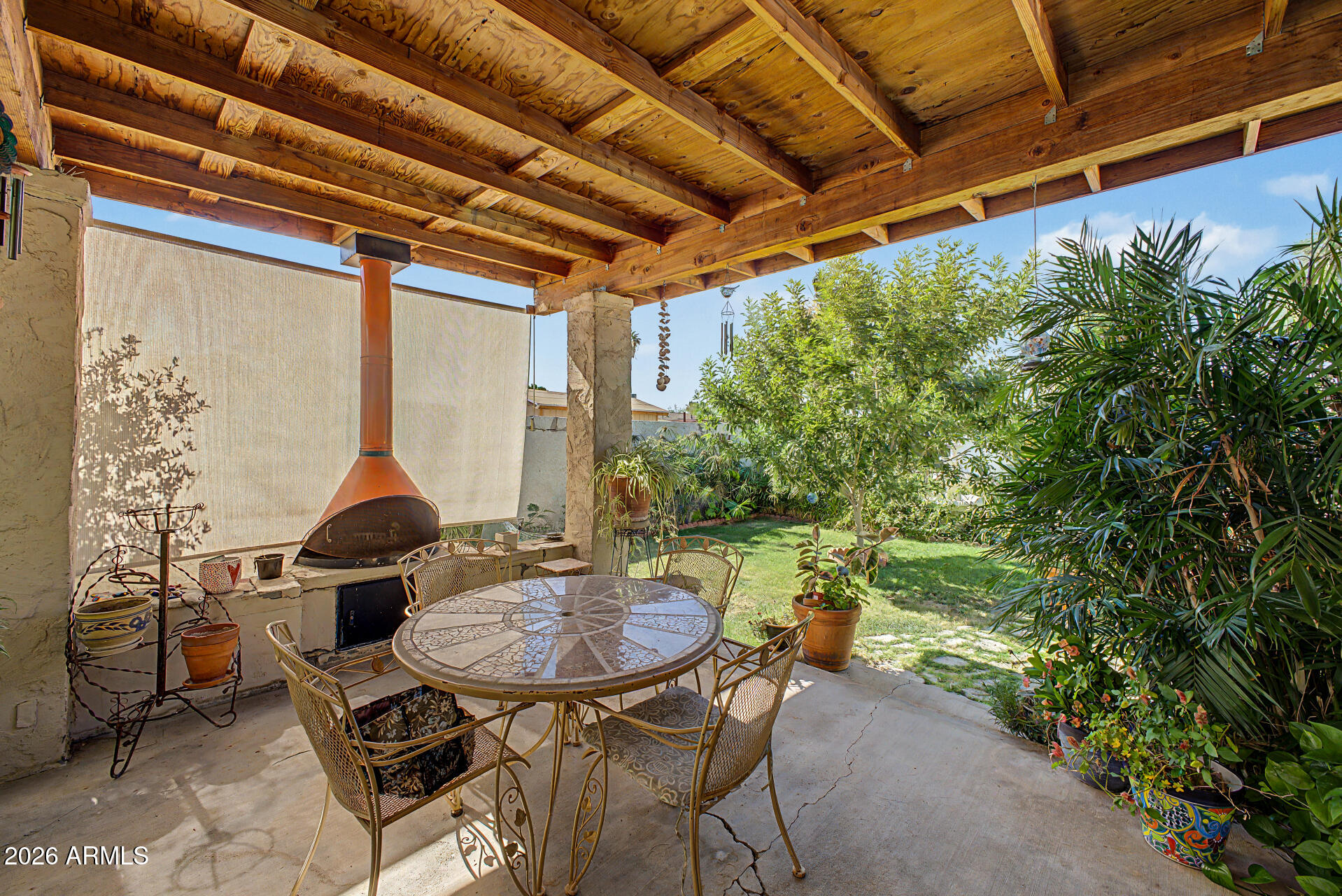 PATIO HERMOSO - Residential