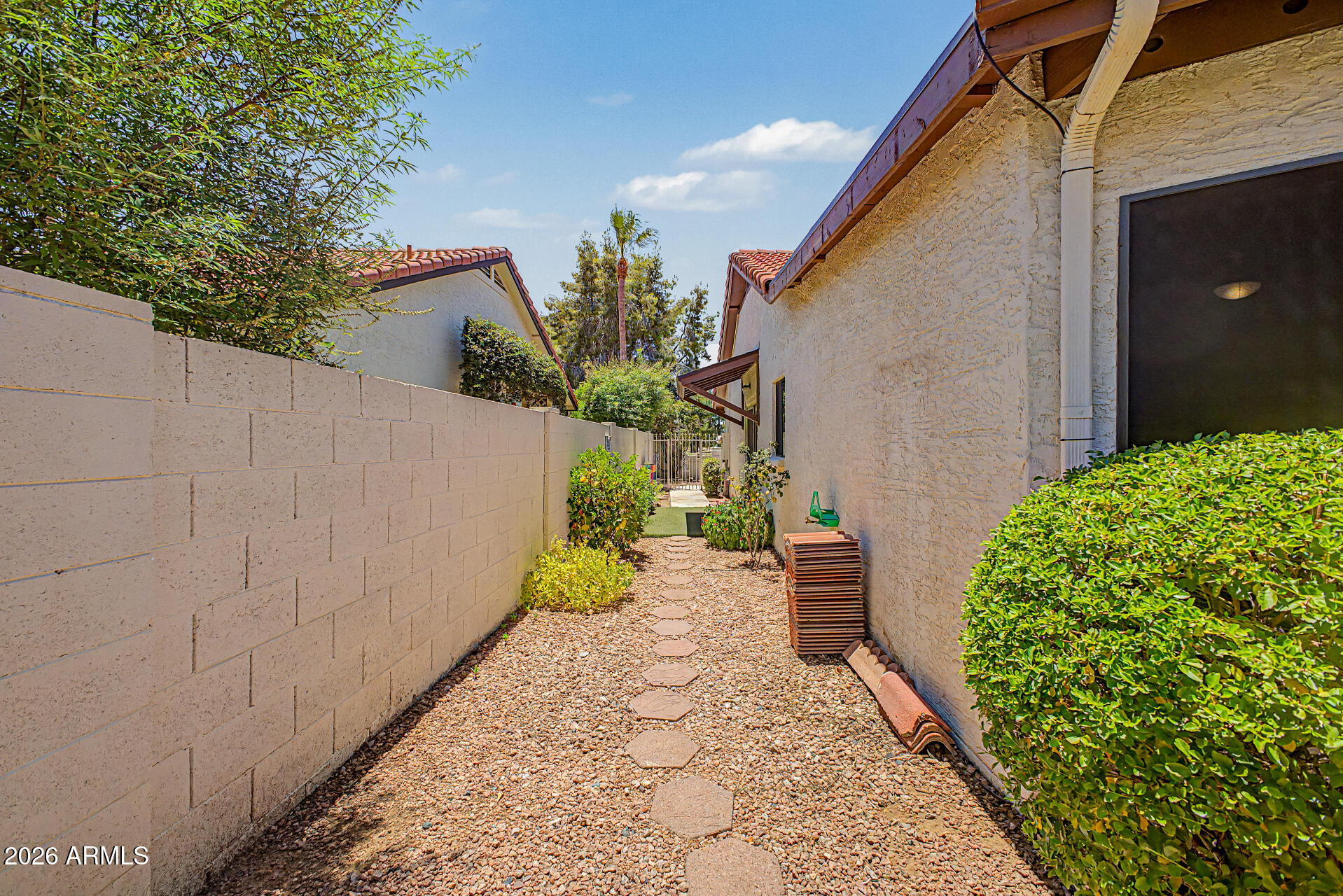 CAMINO DEL REY - Residential