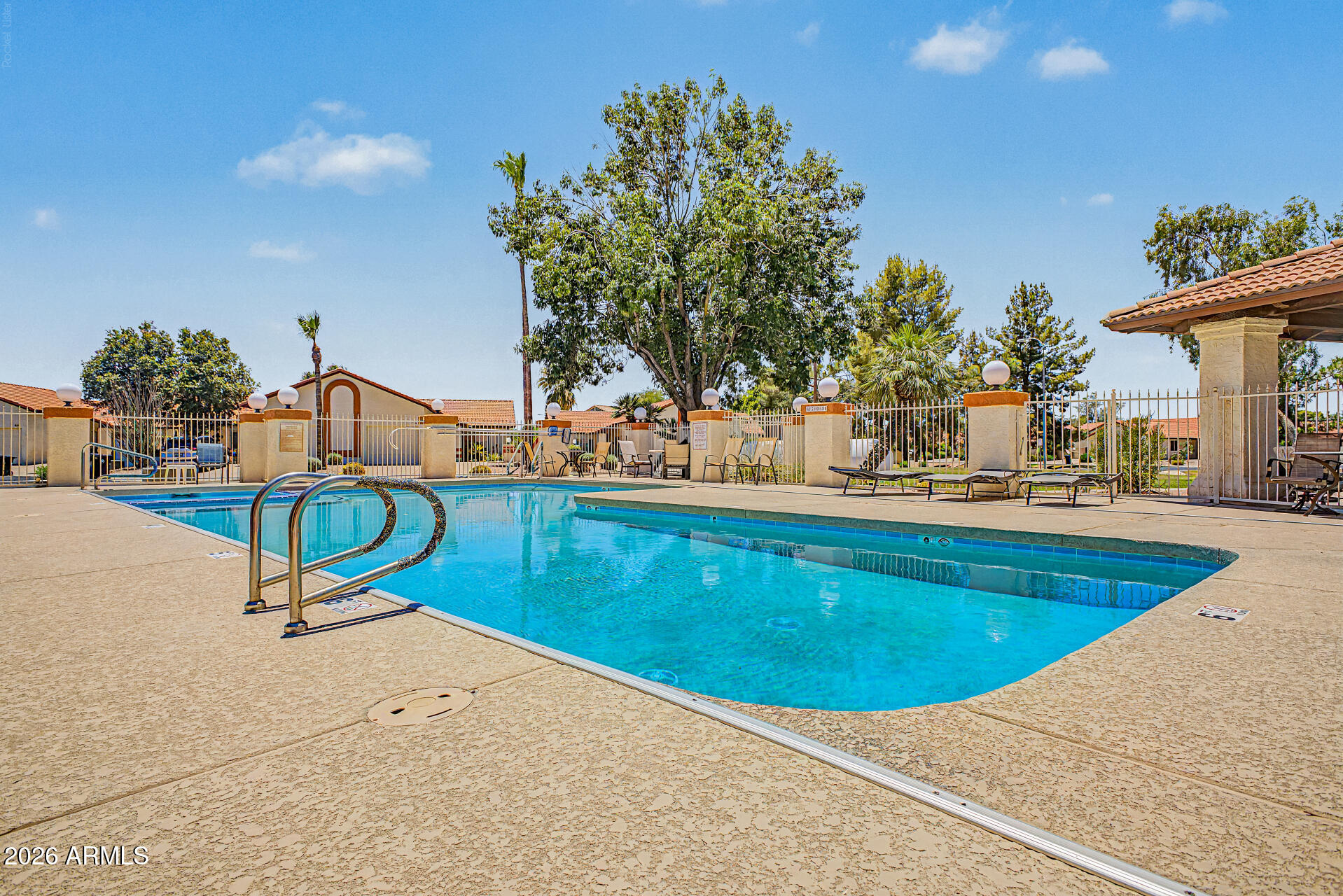 CAMINO DEL REY - Residential