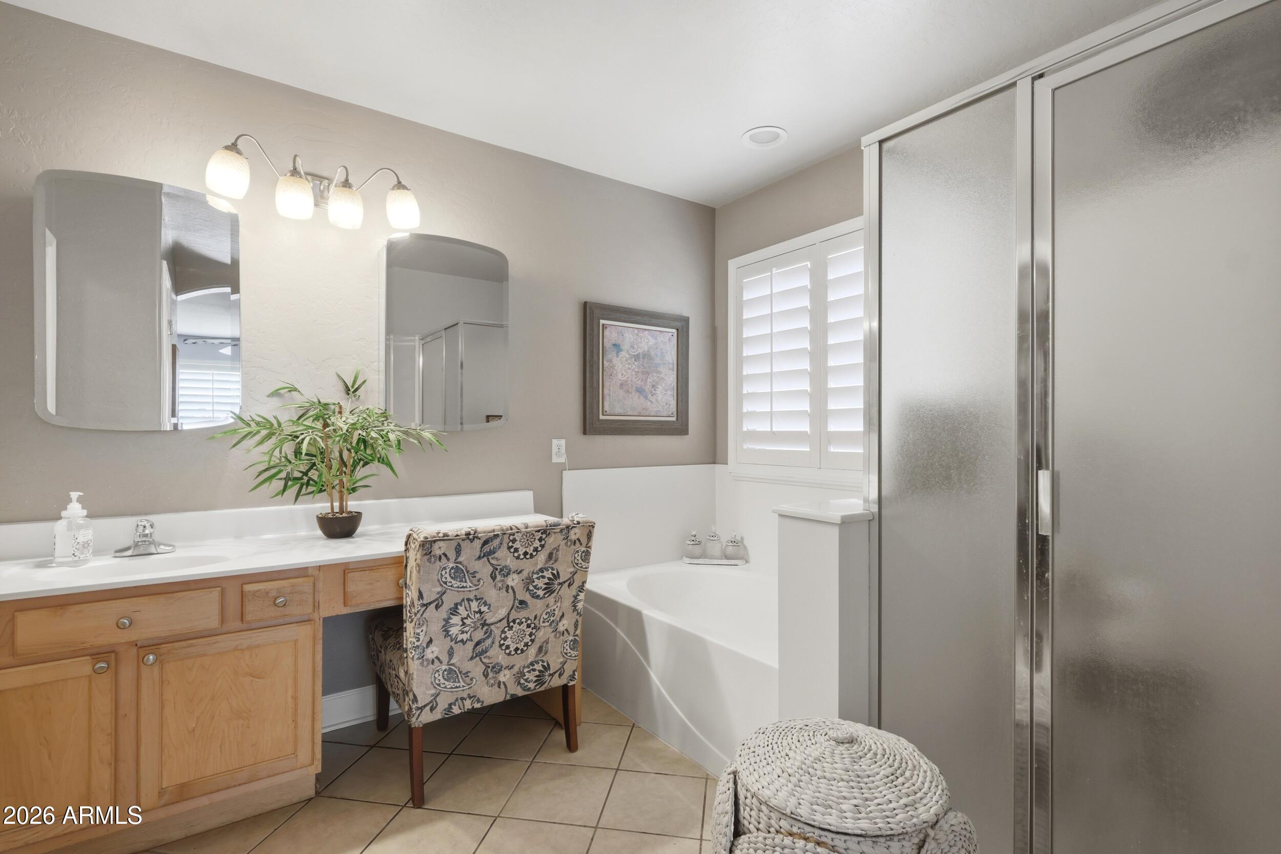 DREAMING SUMMIT UNIT 2A - Residential
