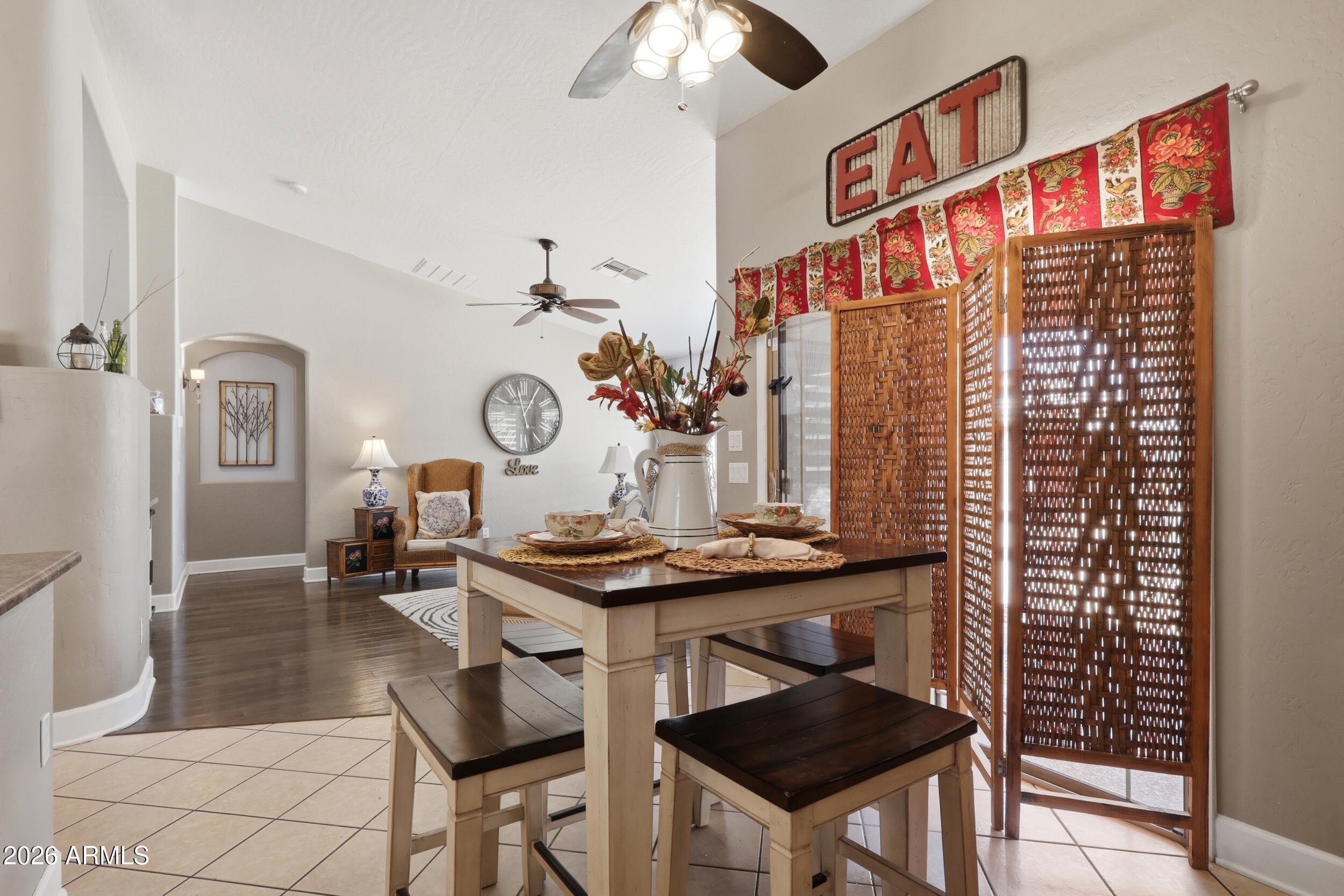 DREAMING SUMMIT UNIT 2A - Residential