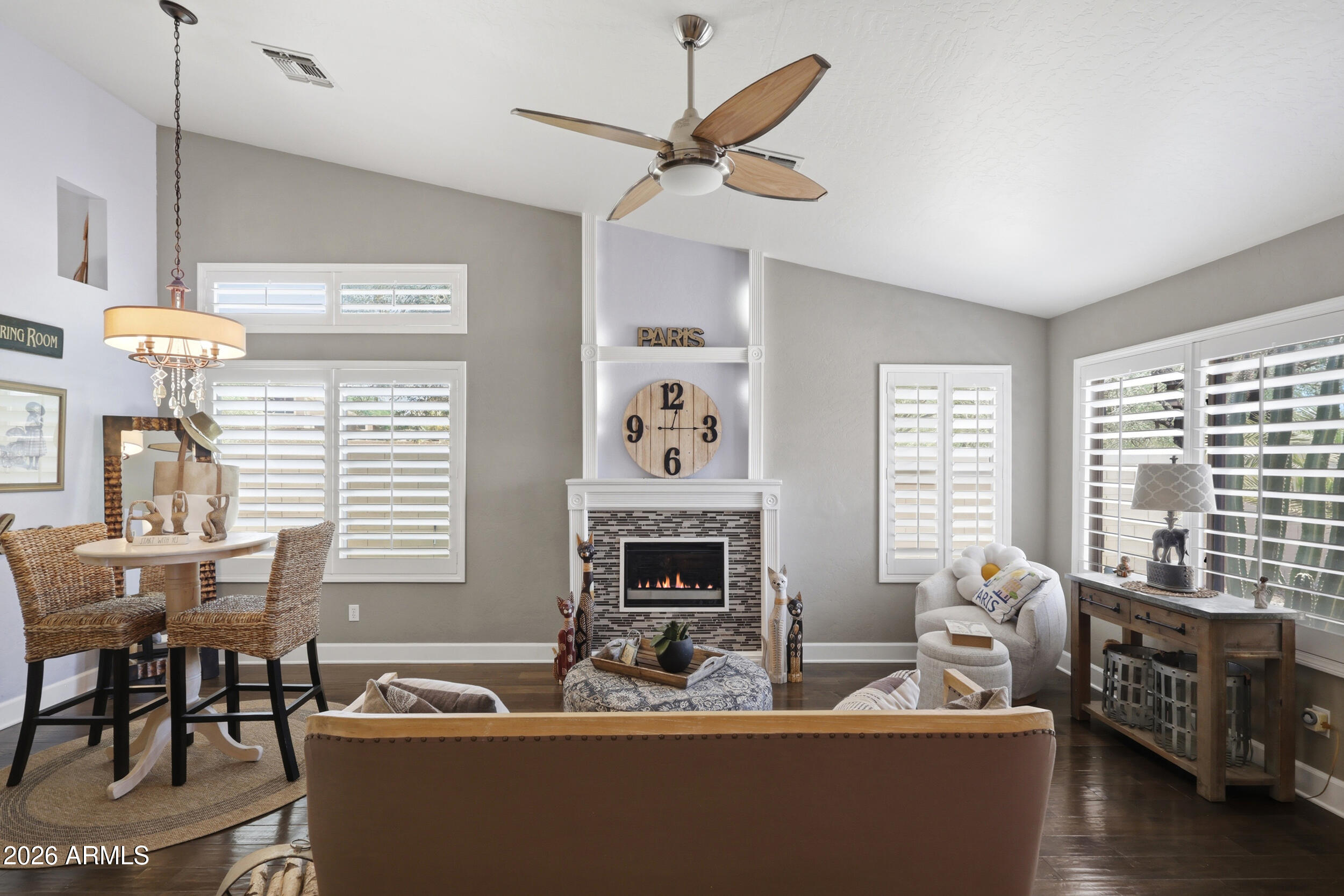 DREAMING SUMMIT UNIT 2A - Residential