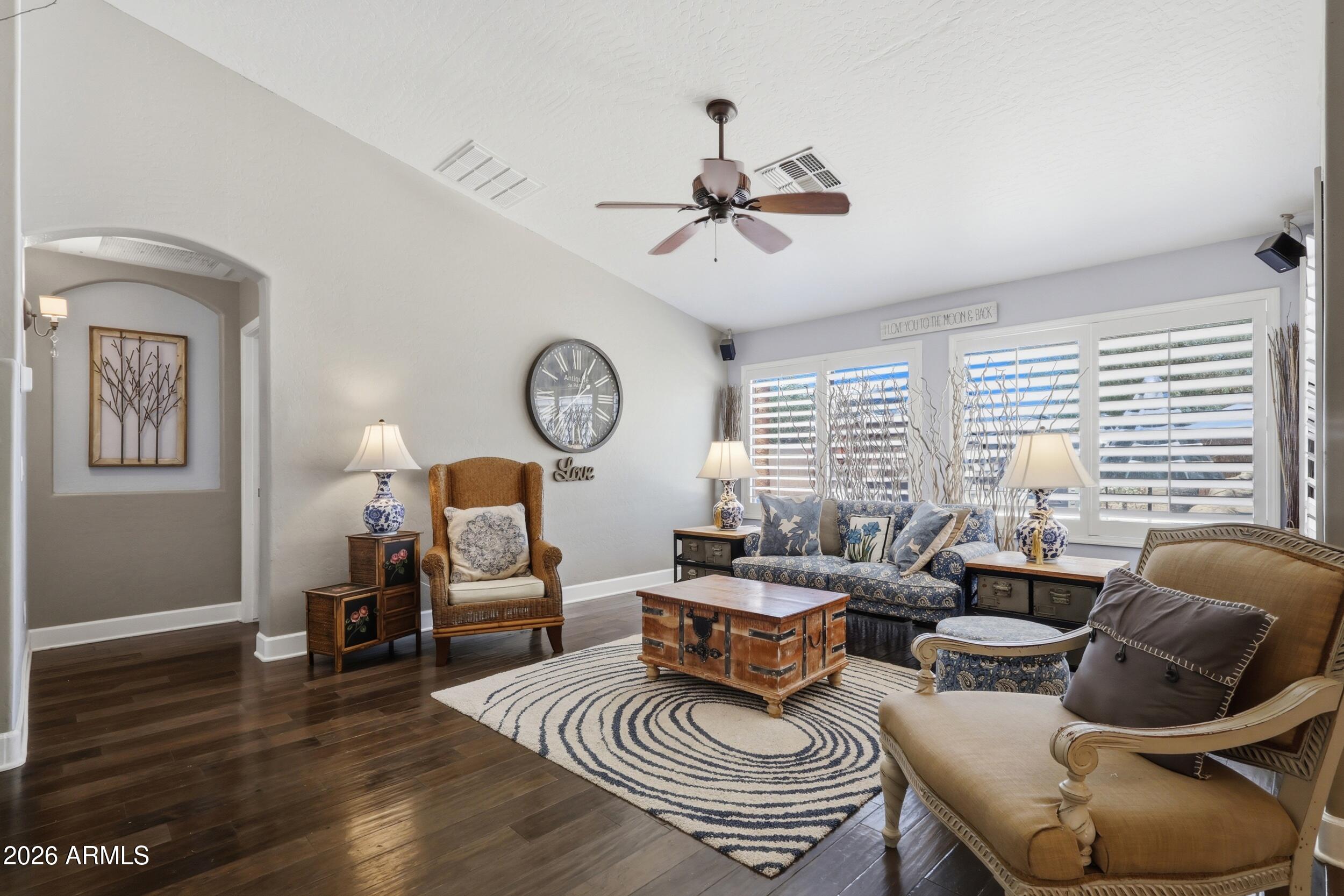 DREAMING SUMMIT UNIT 2A - Residential