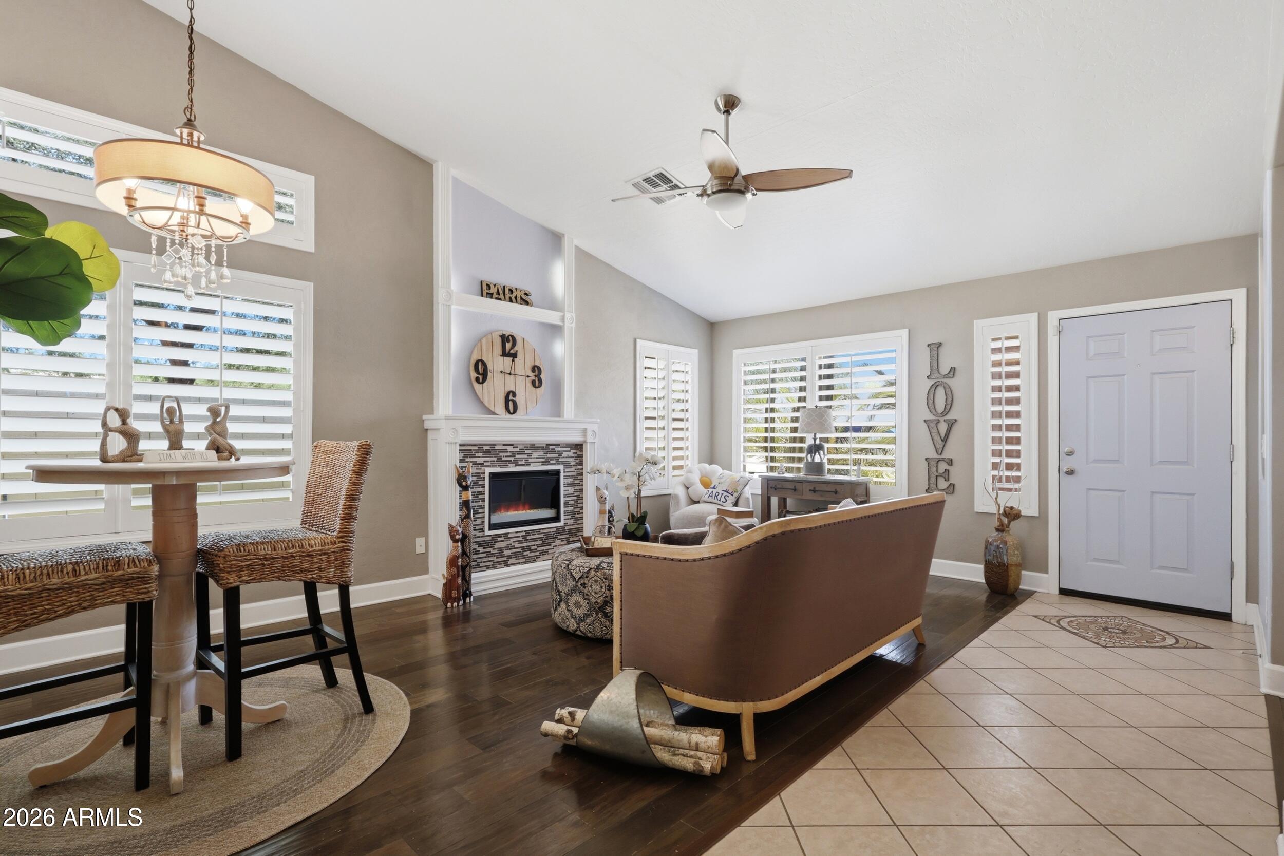 DREAMING SUMMIT UNIT 2A - Residential