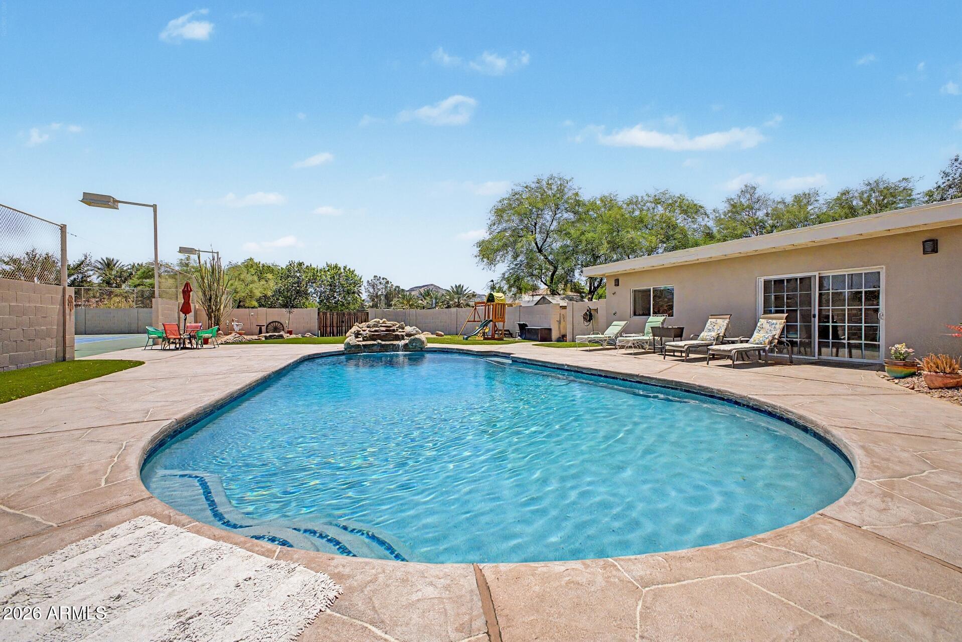 La Jolla Acres 3 - Residential