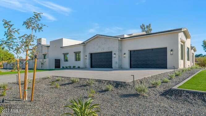 DESERT HILLS - Residential