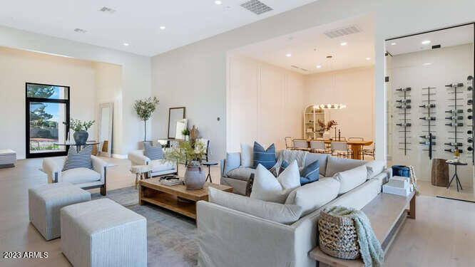 DESERT HILLS - Residential