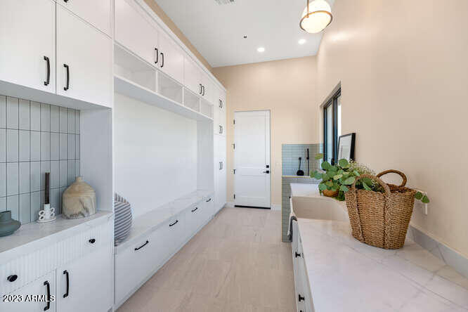 DESERT HILLS - Residential