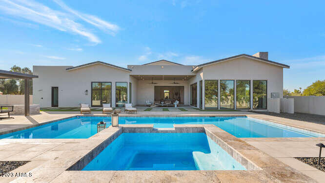 DESERT HILLS - Residential