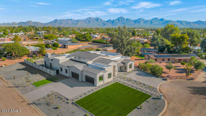 DESERT HILLS - Residential