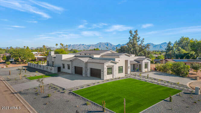 DESERT HILLS - Residential