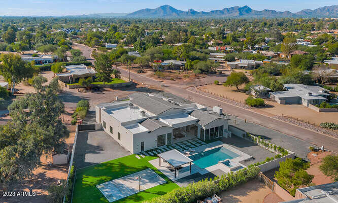 DESERT HILLS - Residential