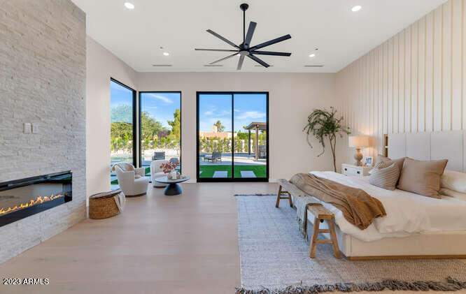 DESERT HILLS - Residential