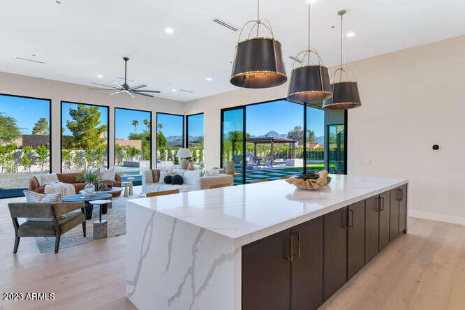 DESERT HILLS - Residential