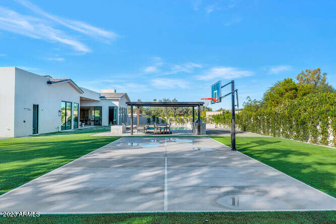 DESERT HILLS - Residential