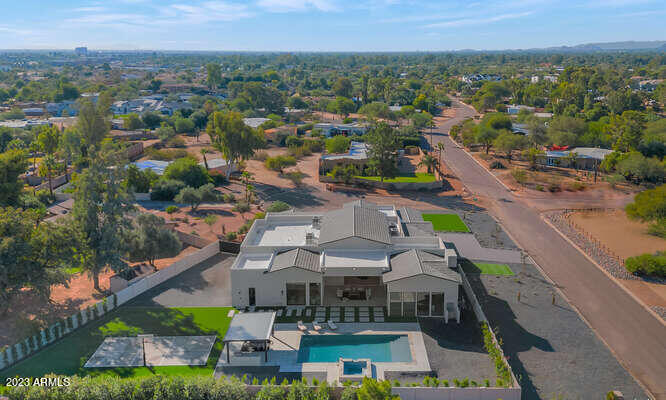 DESERT HILLS - Residential