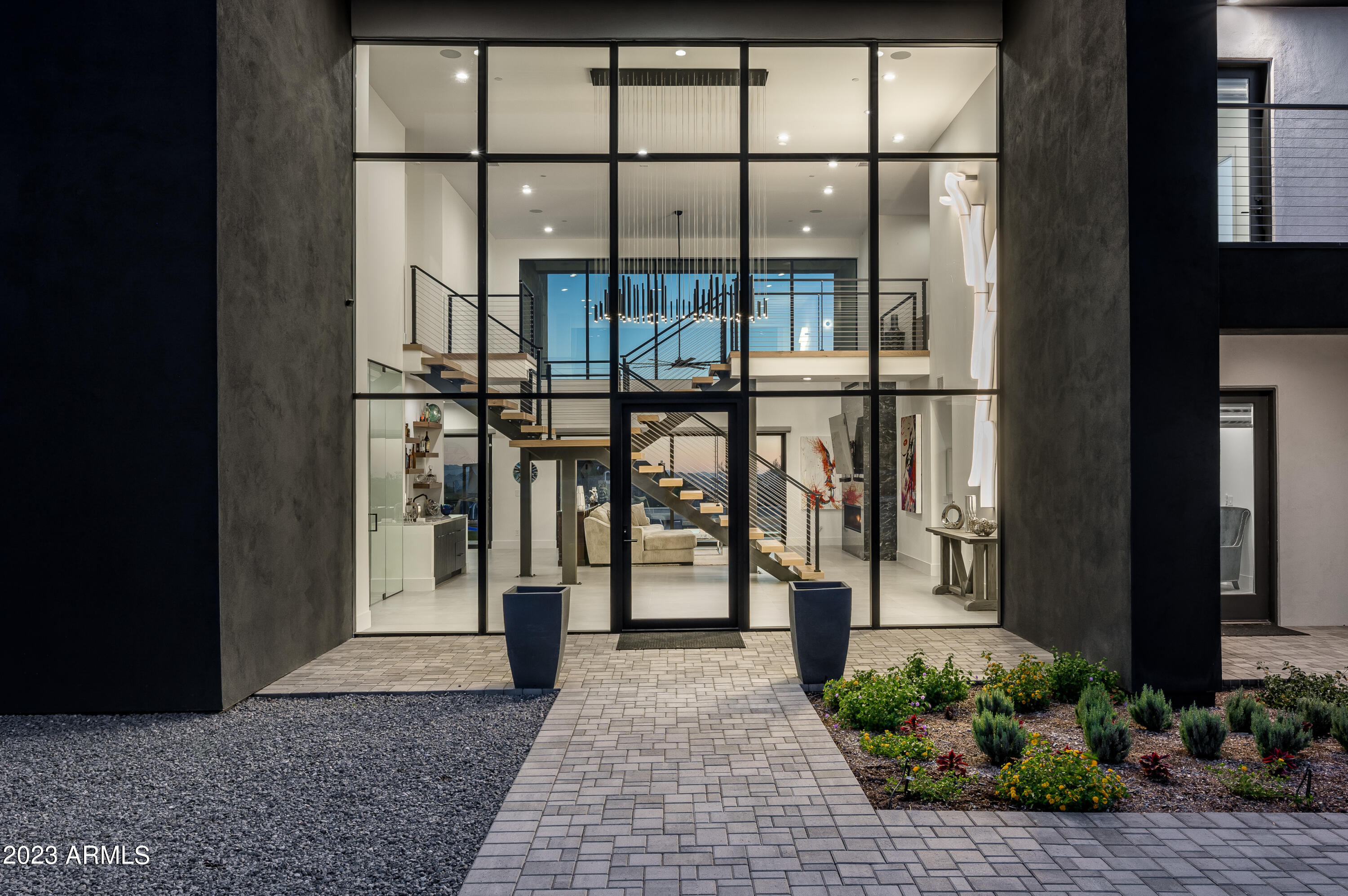 PINNACLE PEAK VIEWS - Residential