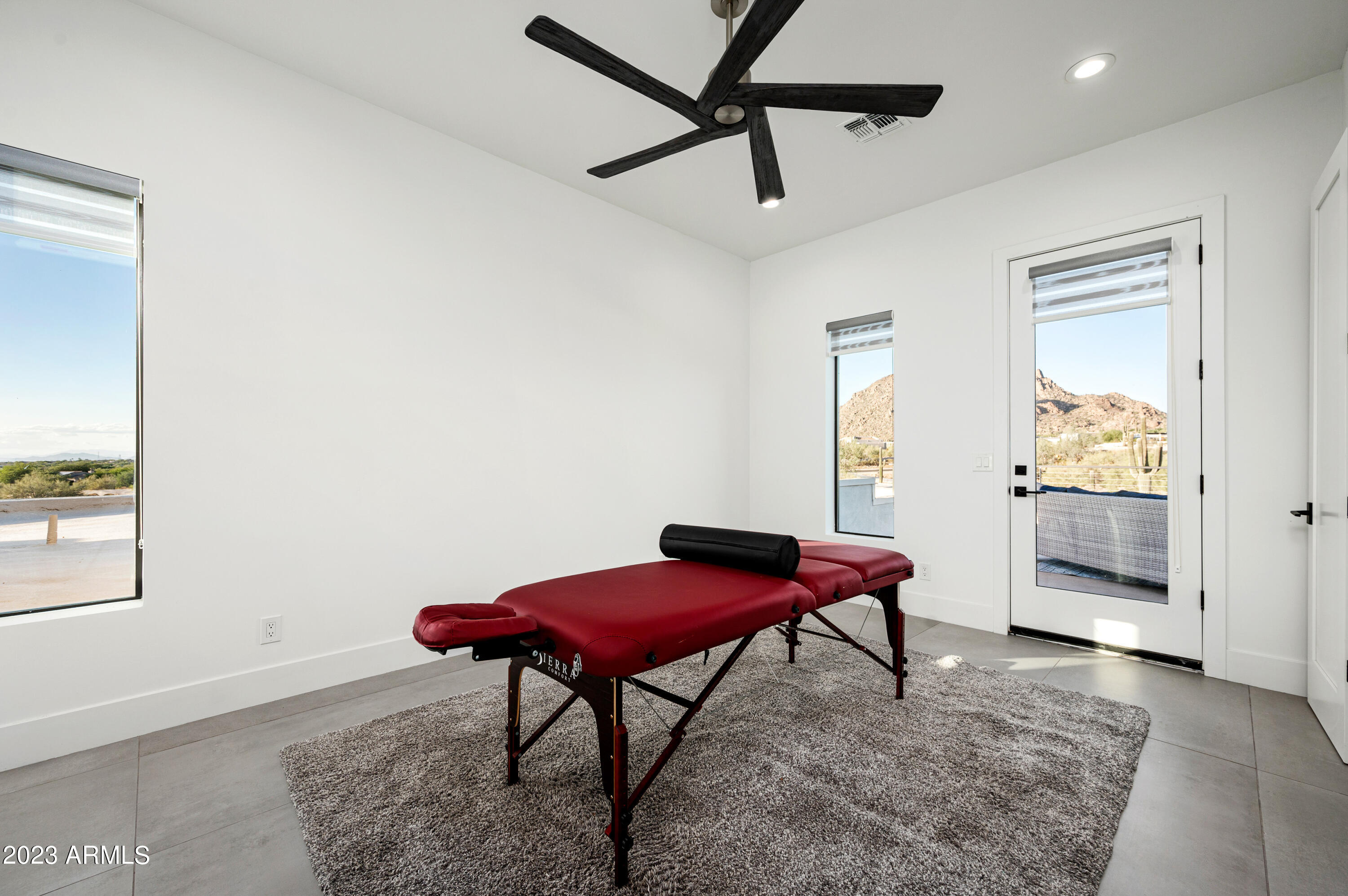 PINNACLE PEAK VIEWS - Residential