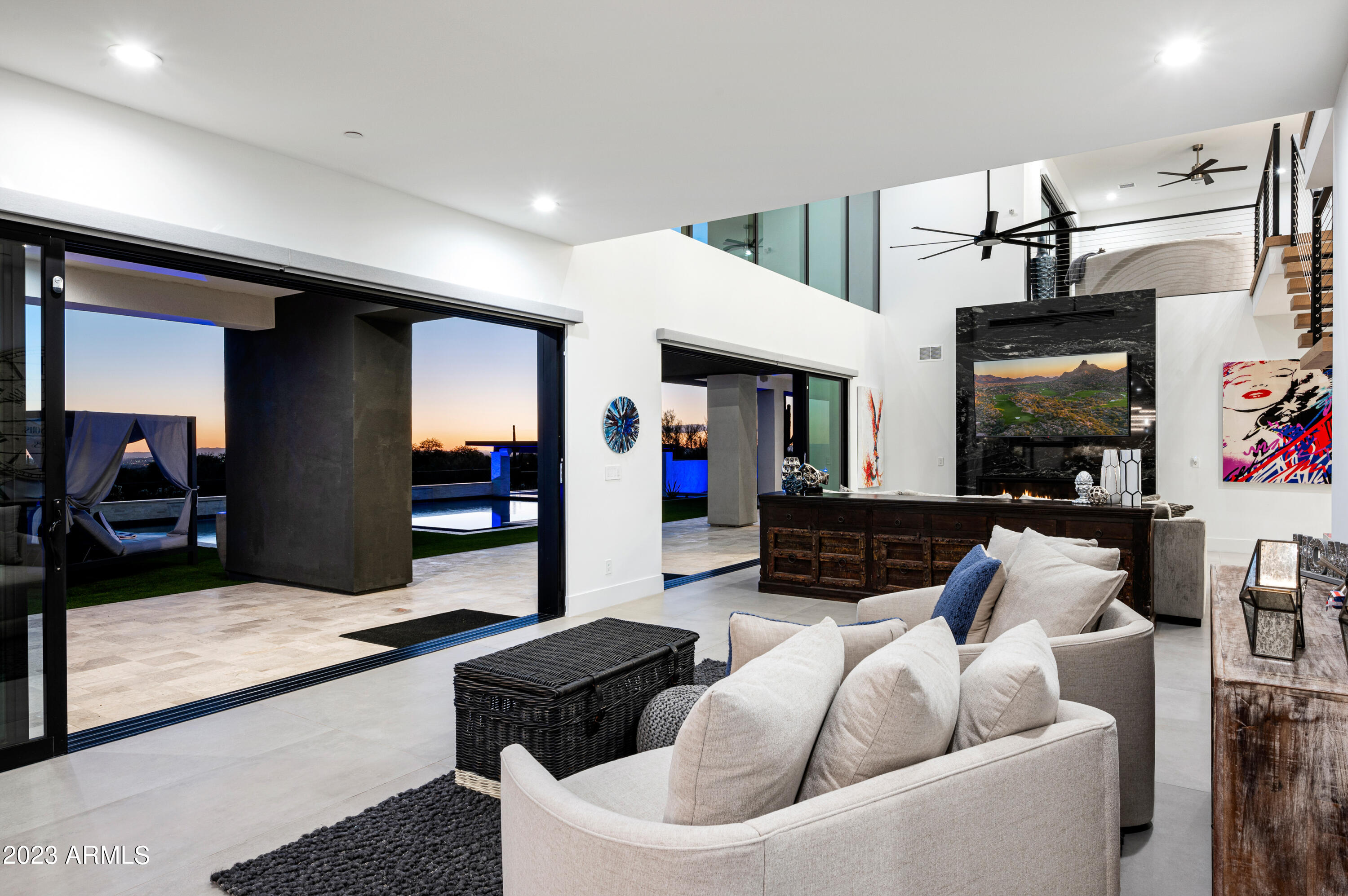 PINNACLE PEAK VIEWS - Residential