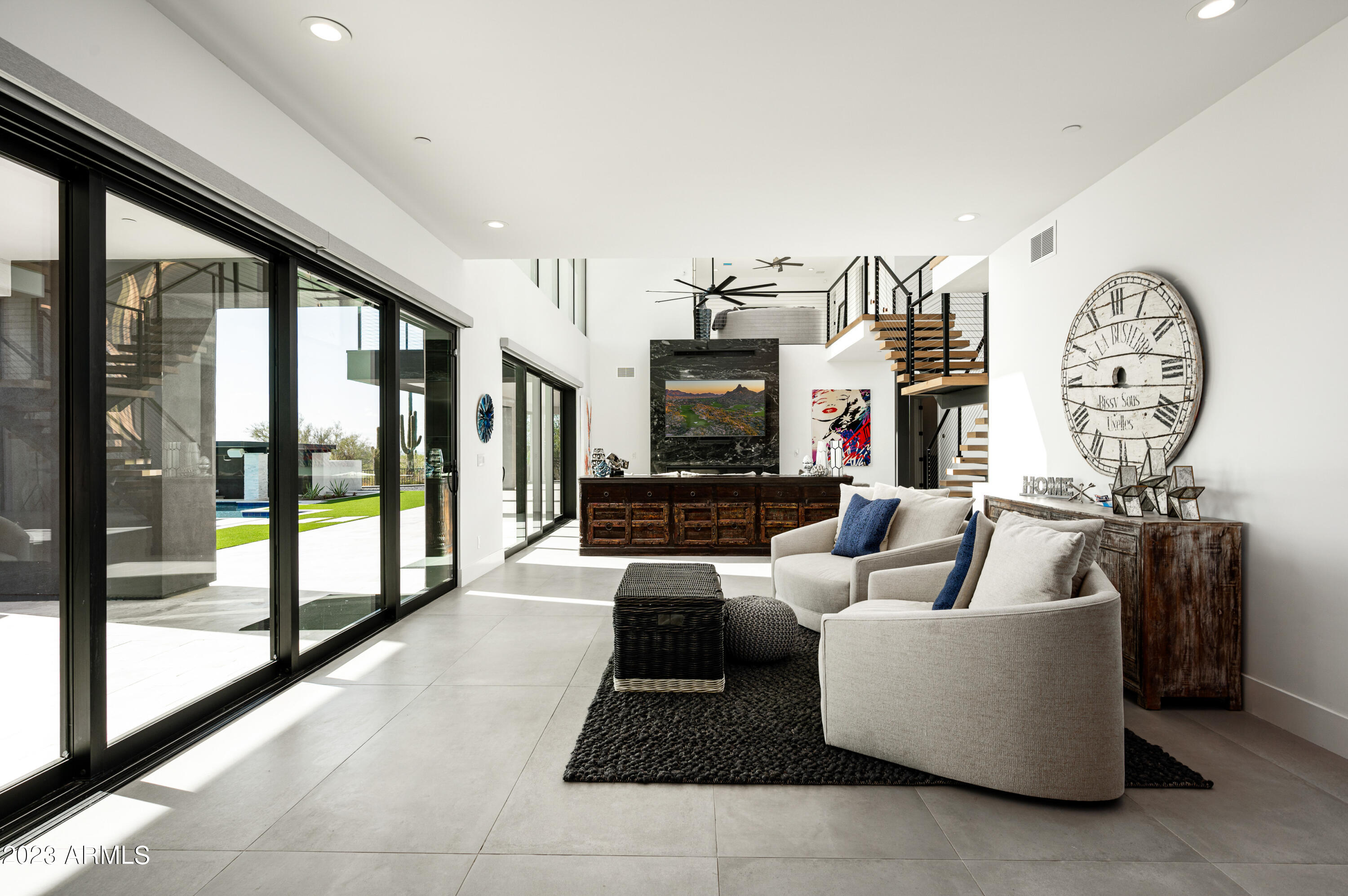 PINNACLE PEAK VIEWS - Residential
