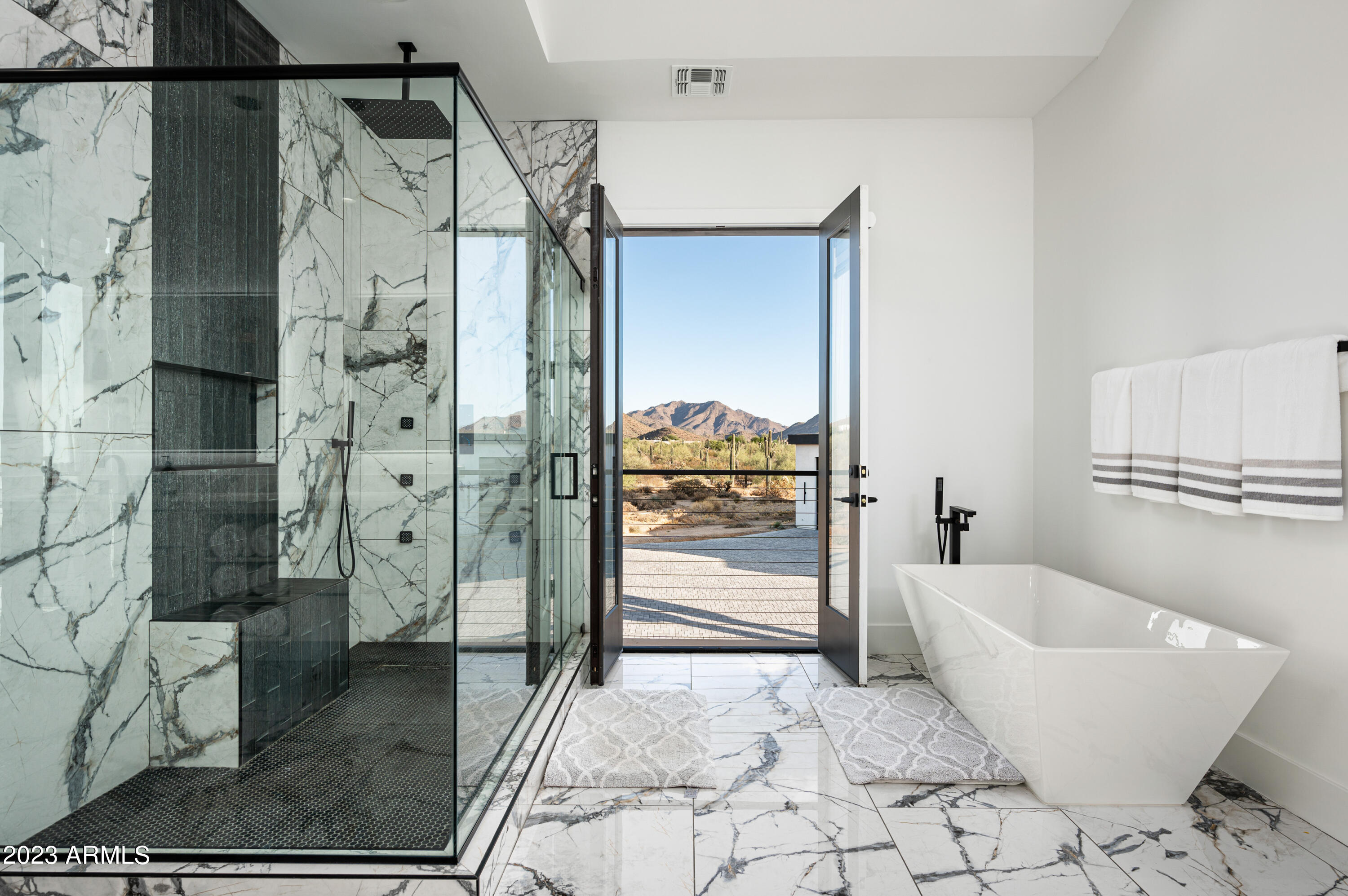 PINNACLE PEAK VIEWS - Residential