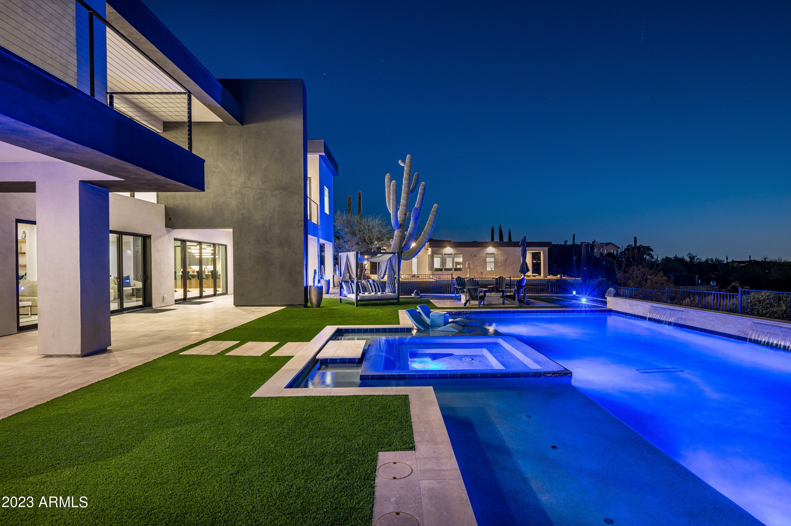 PINNACLE PEAK VIEWS - Residential