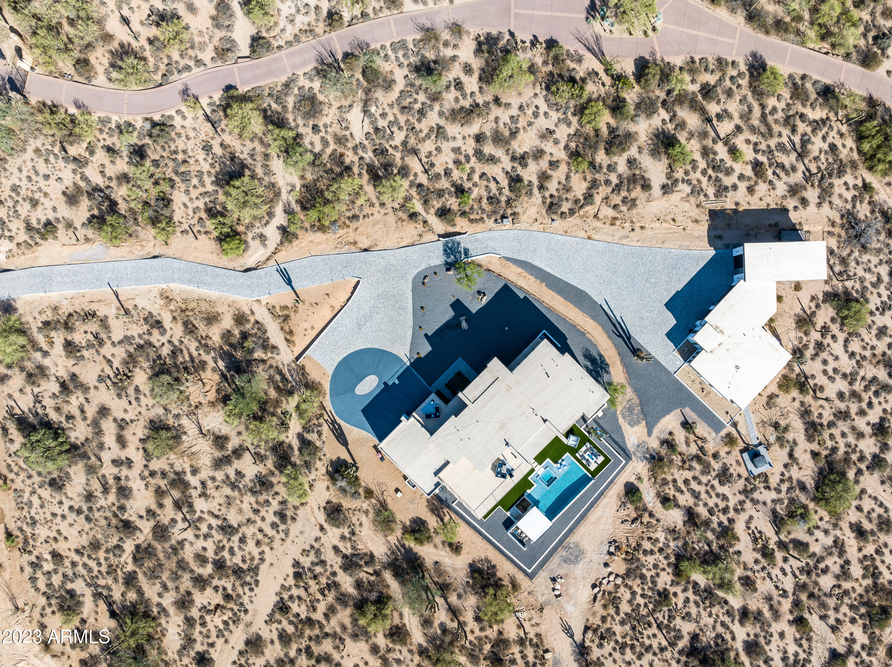 PINNACLE PEAK VIEWS - Residential