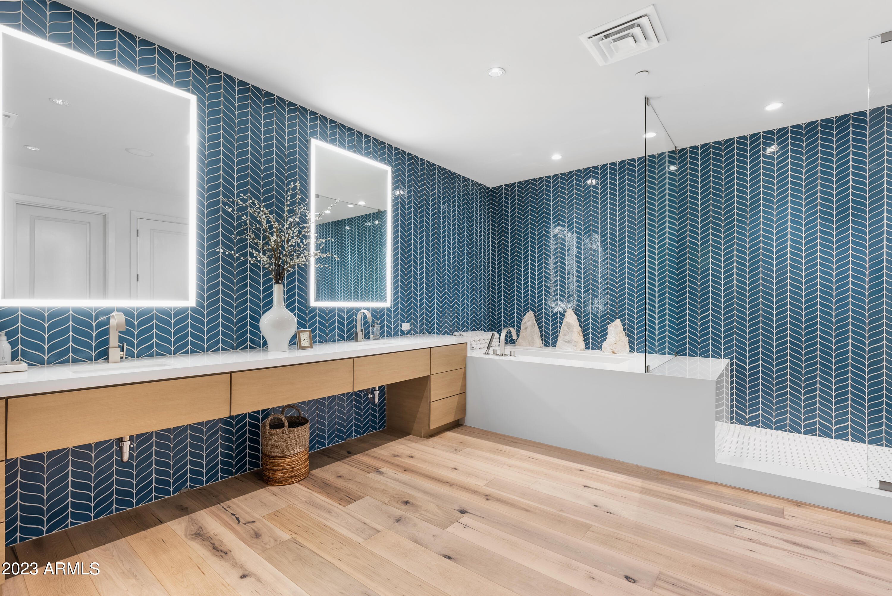 Plaza Lofts at Kierland Commons - Residential
