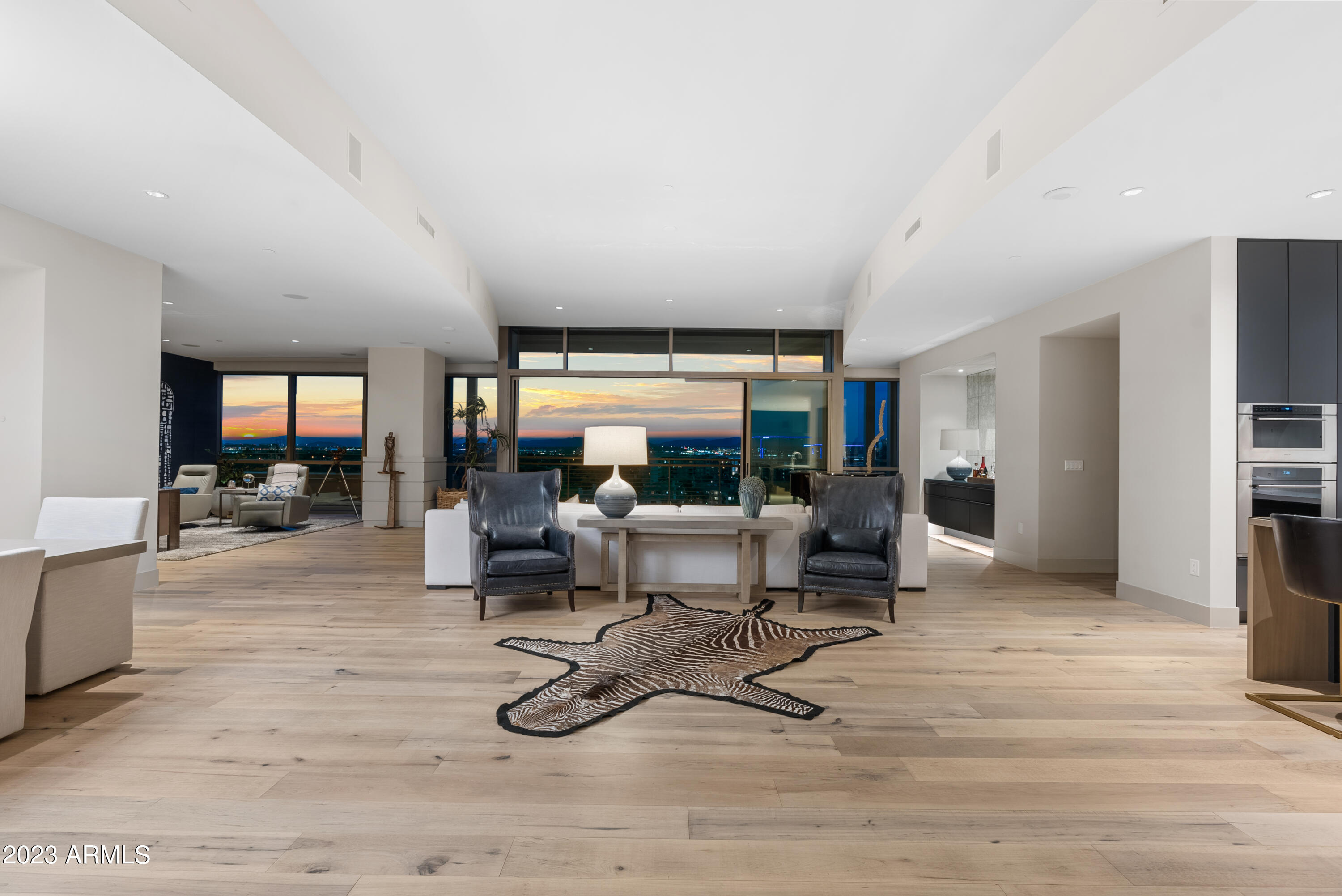 Plaza Lofts at Kierland Commons - Residential