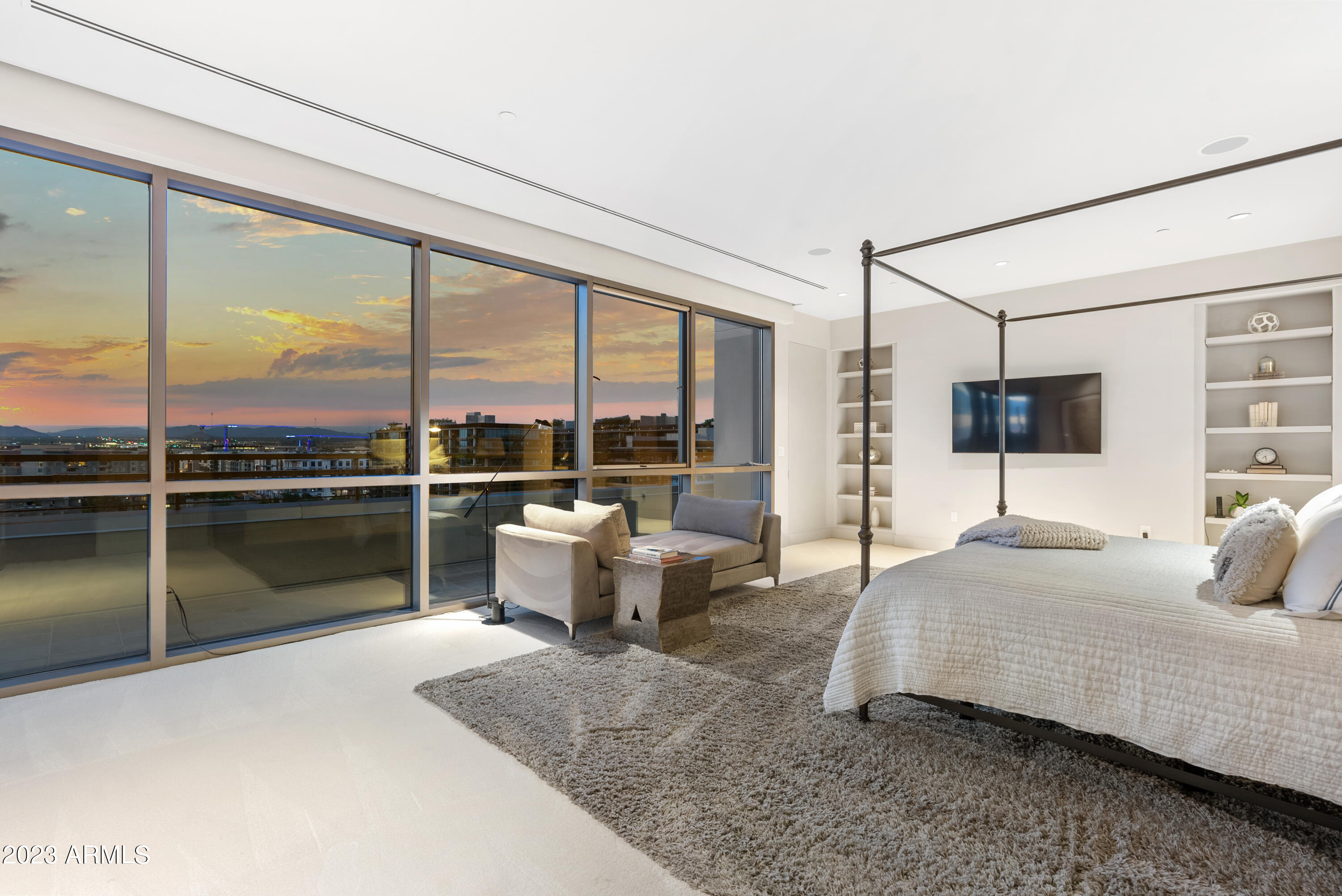 Plaza Lofts at Kierland Commons - Residential