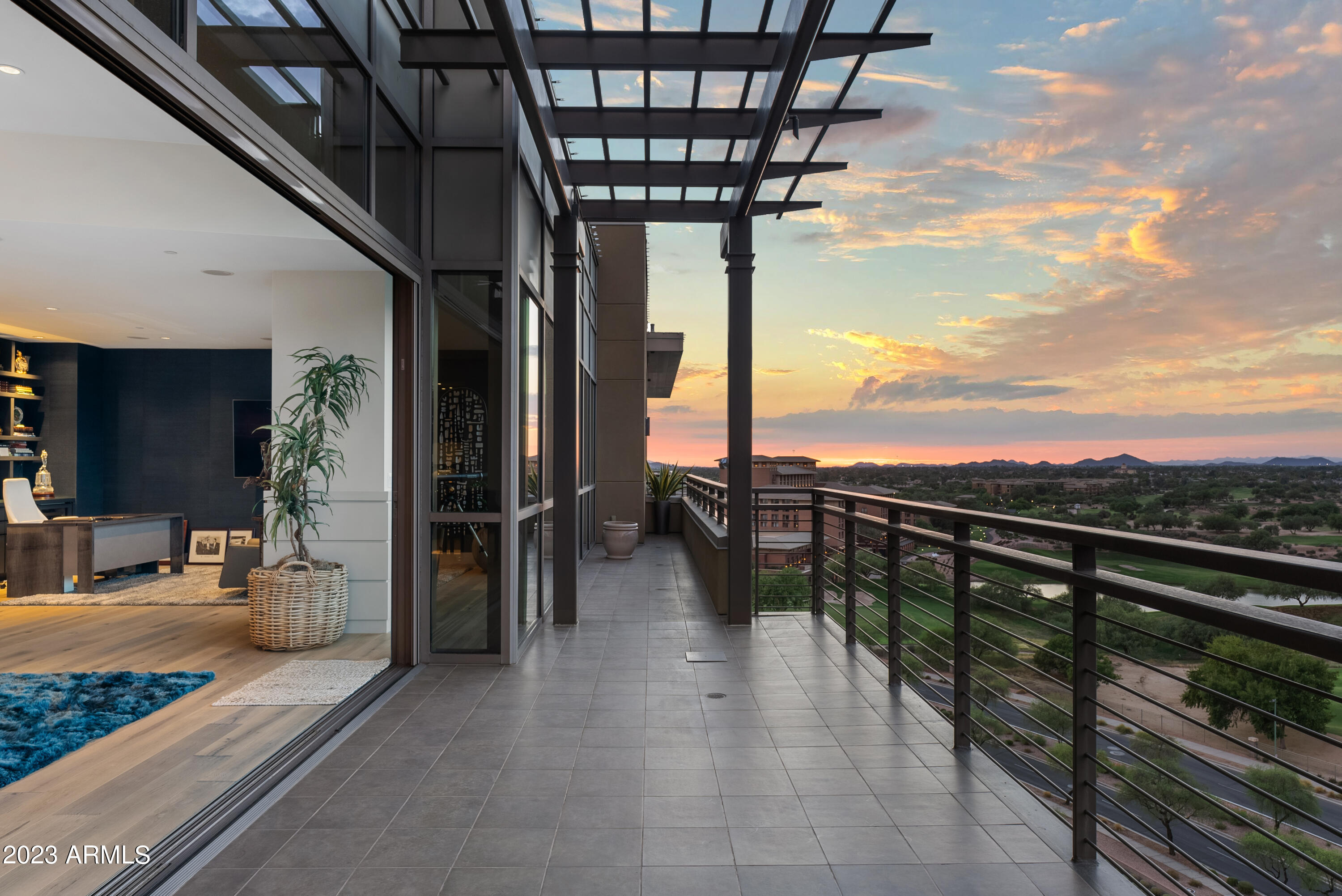 Plaza Lofts at Kierland Commons - Residential