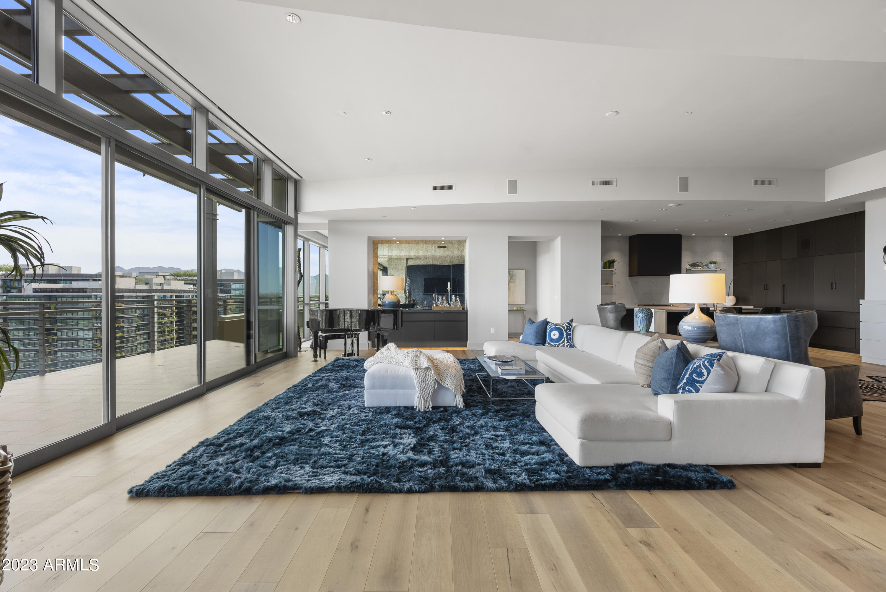 Plaza Lofts at Kierland Commons - Residential
