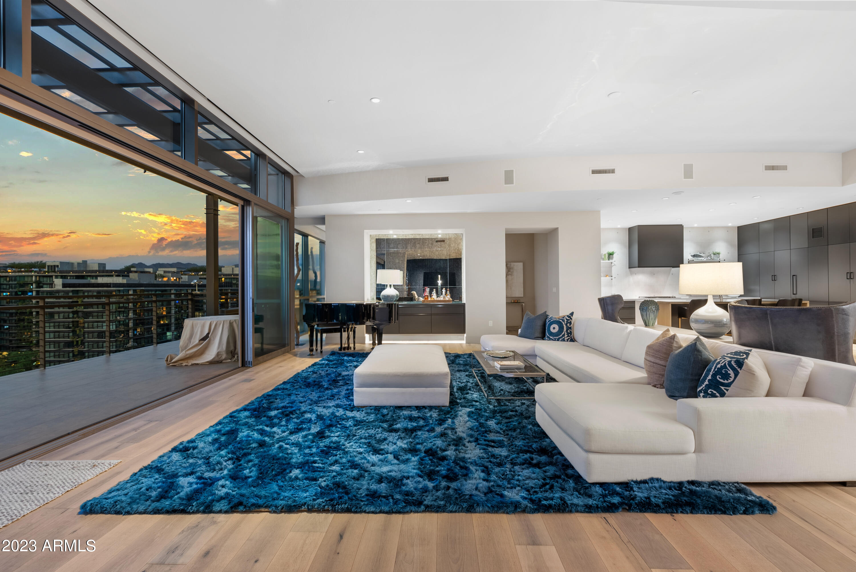 Plaza Lofts at Kierland Commons - Residential