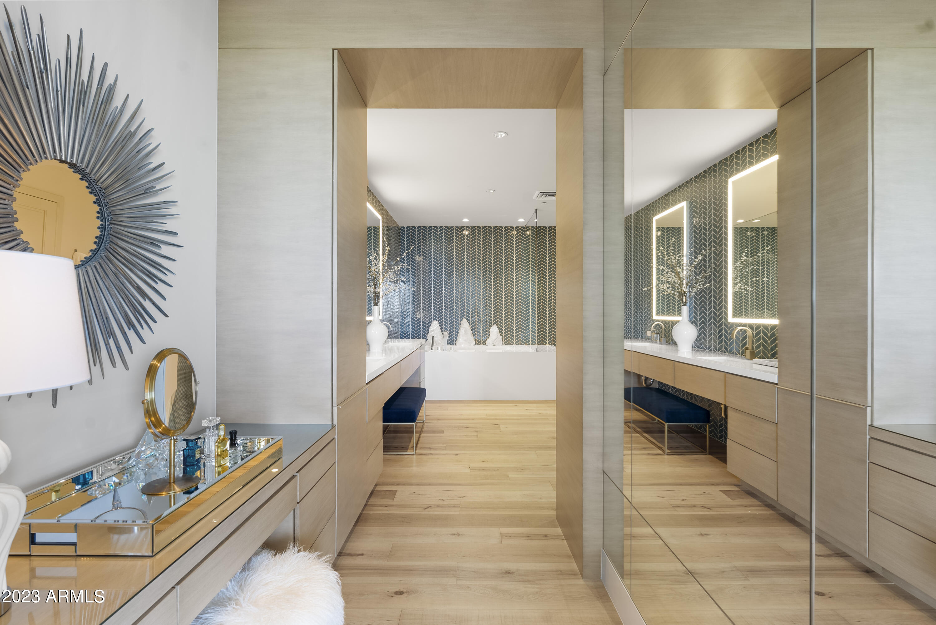 Plaza Lofts at Kierland Commons - Residential