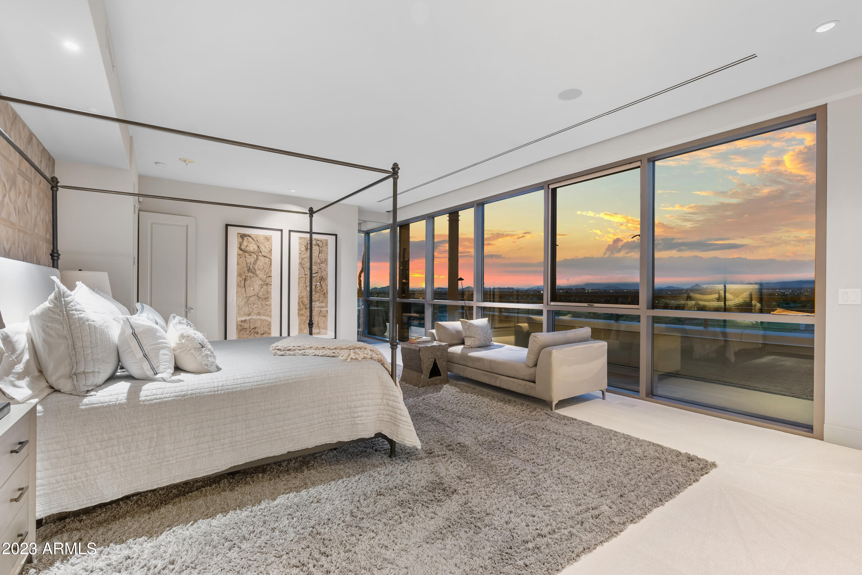 Plaza Lofts at Kierland Commons - Residential